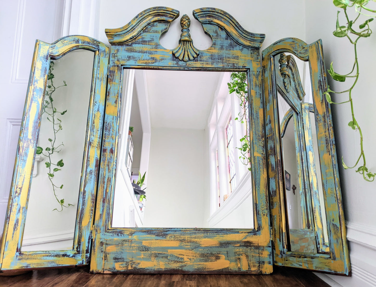 This Is A Royal Mirror ll