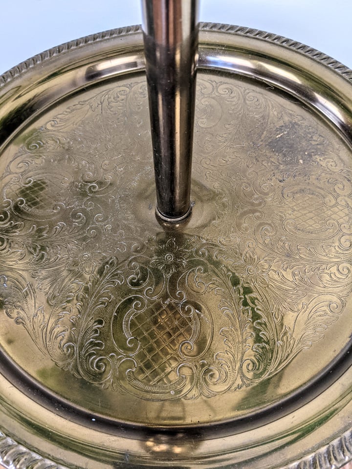 The Emerald Lantern Table