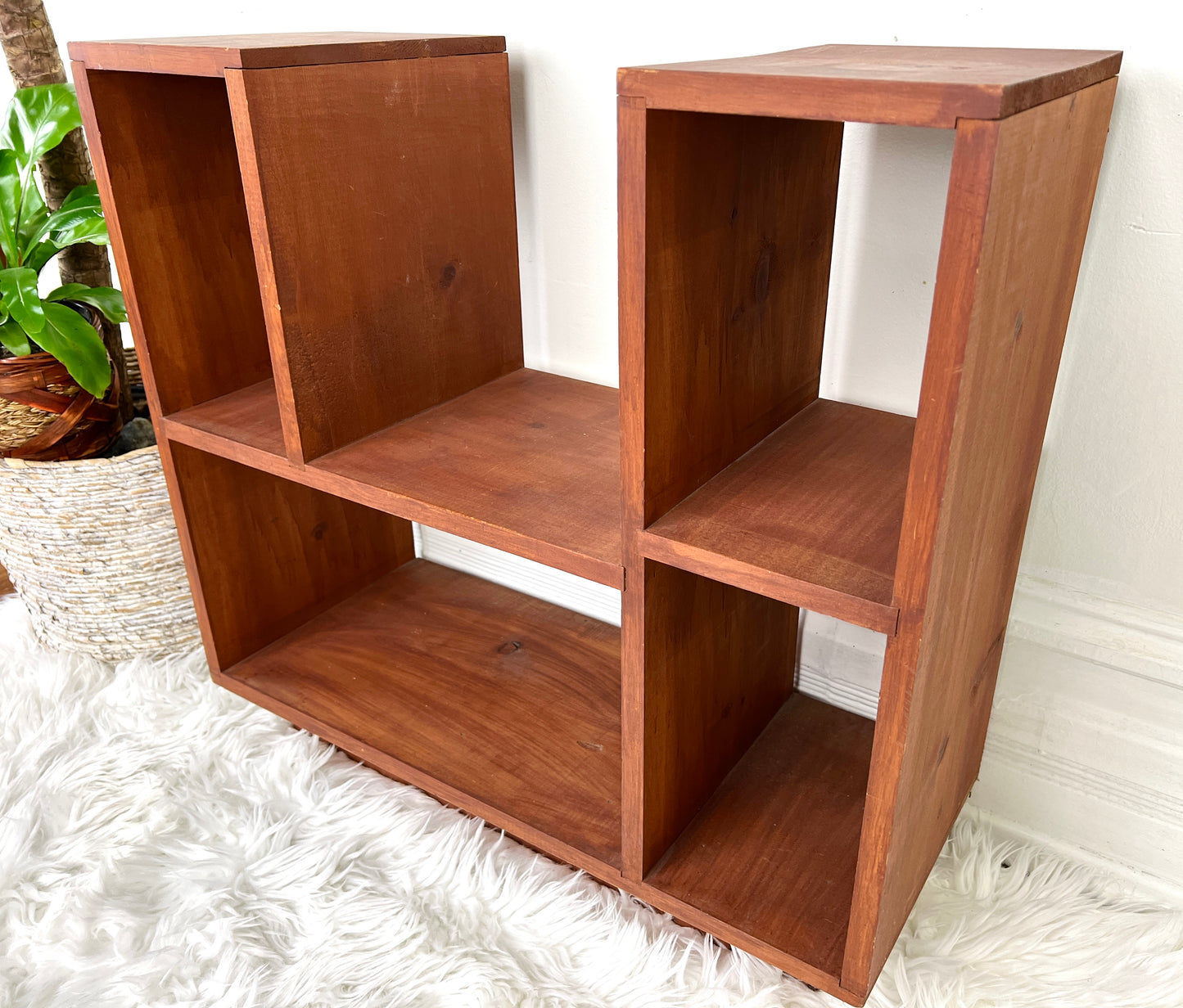 The Van Cleef Shelf