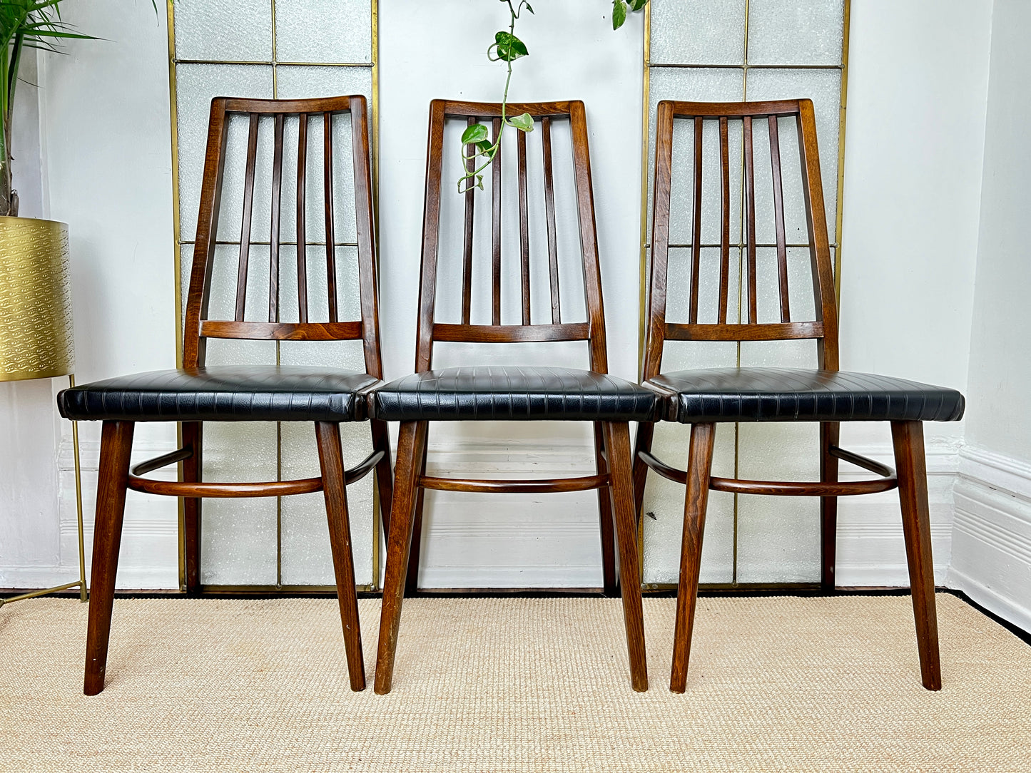 The Rakovnik Chairs