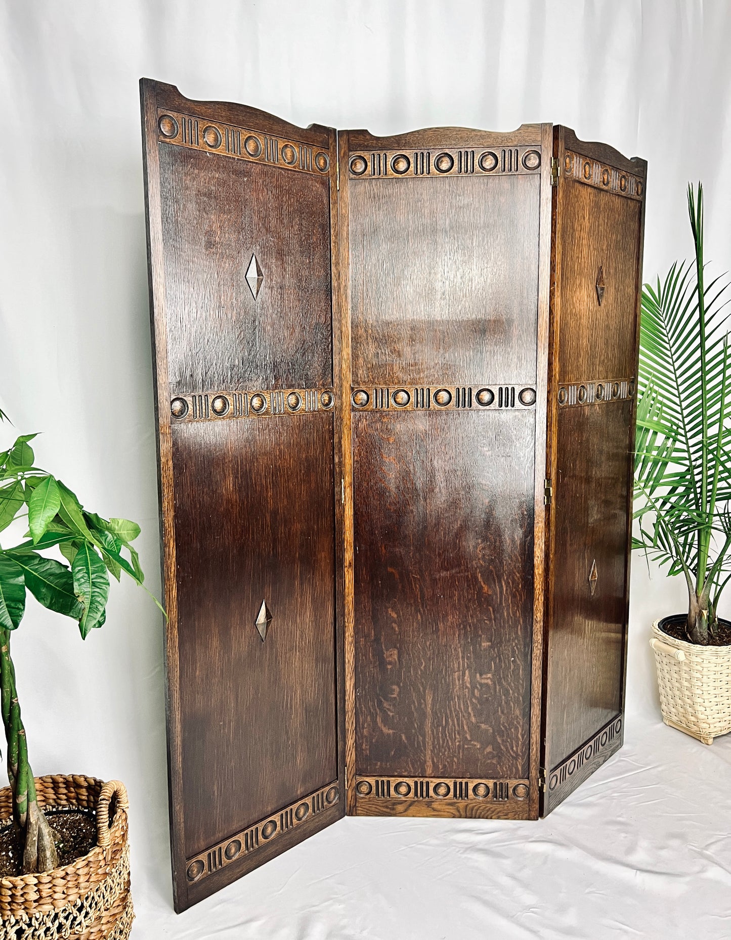 The Diamond Oak Room Divider