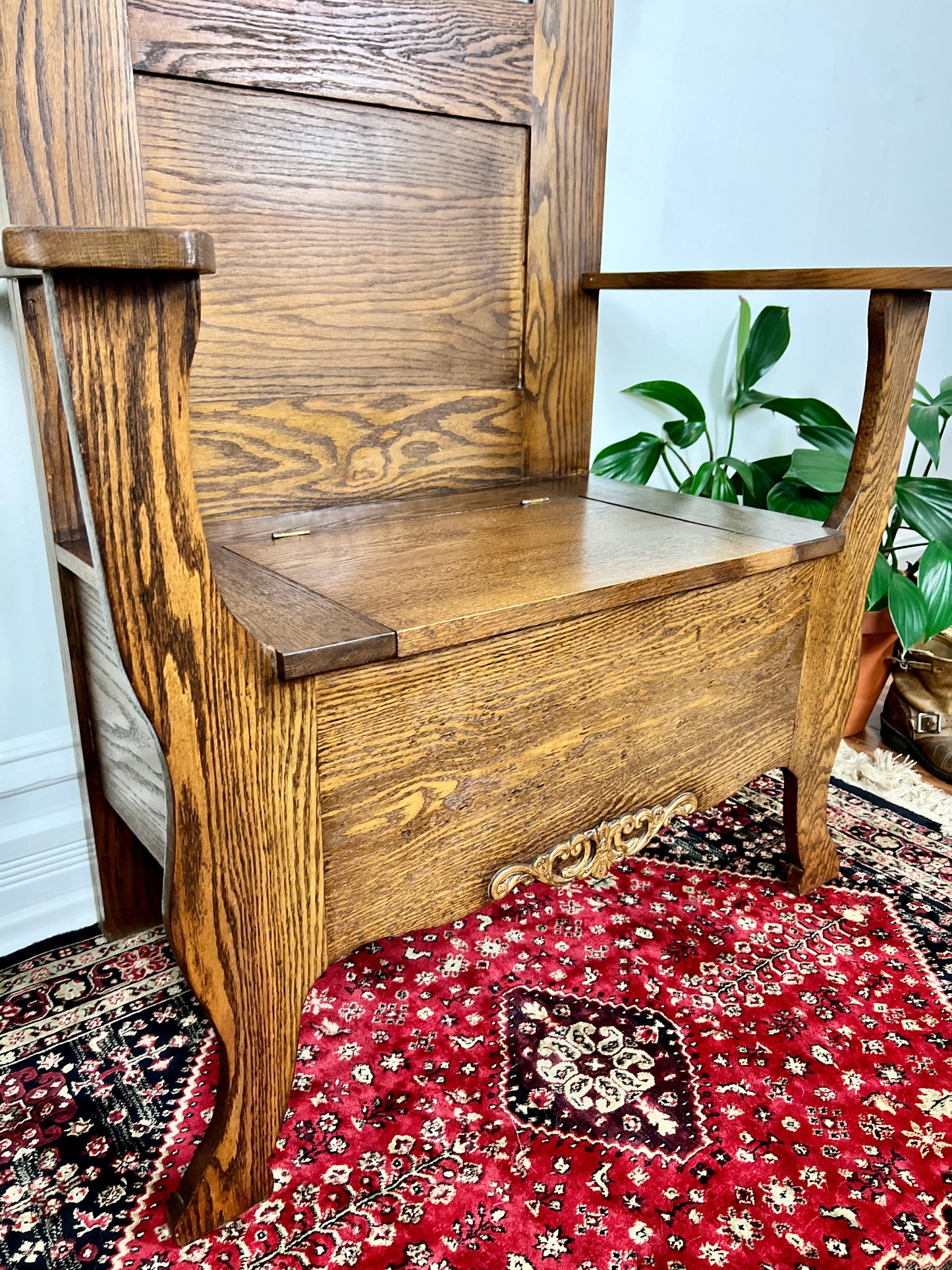 The Darius Hallway Bench