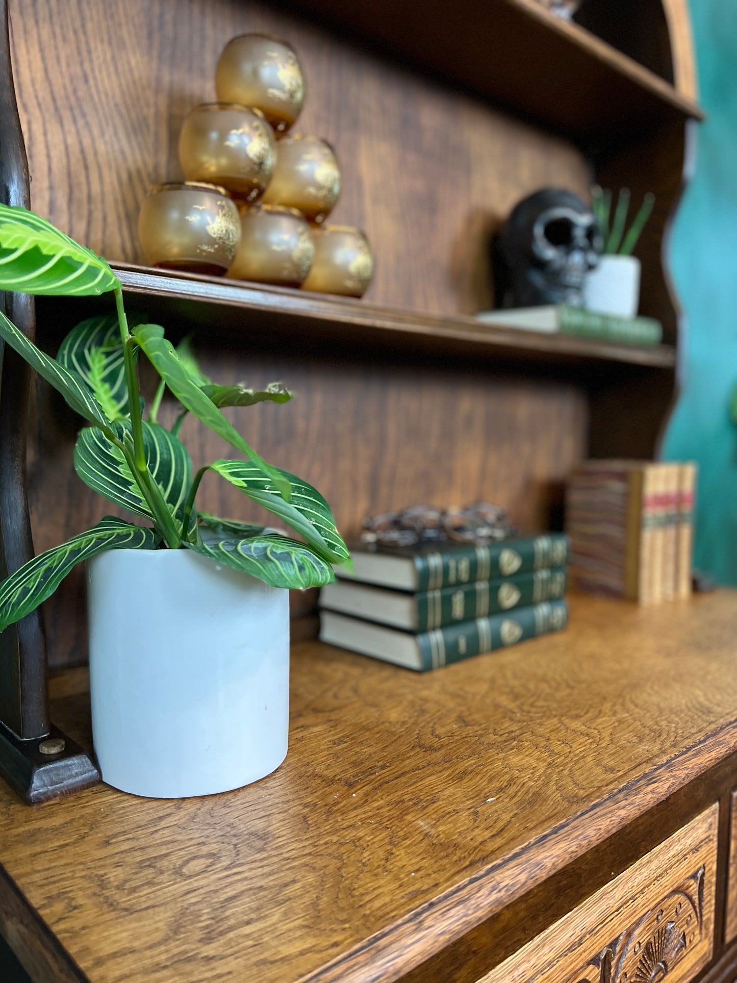 The Santa Barbara Cabinet Hutch