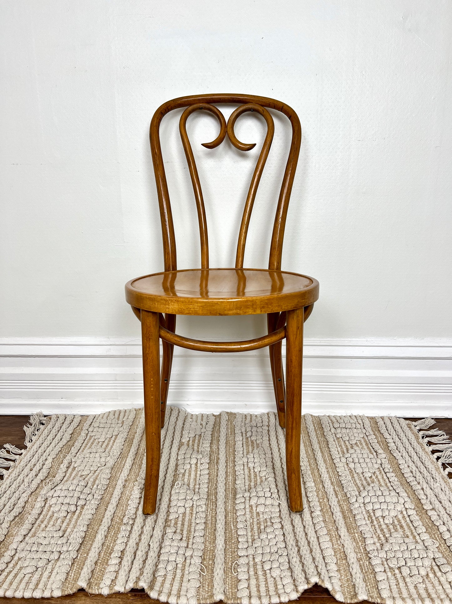 The Constanta Chairs