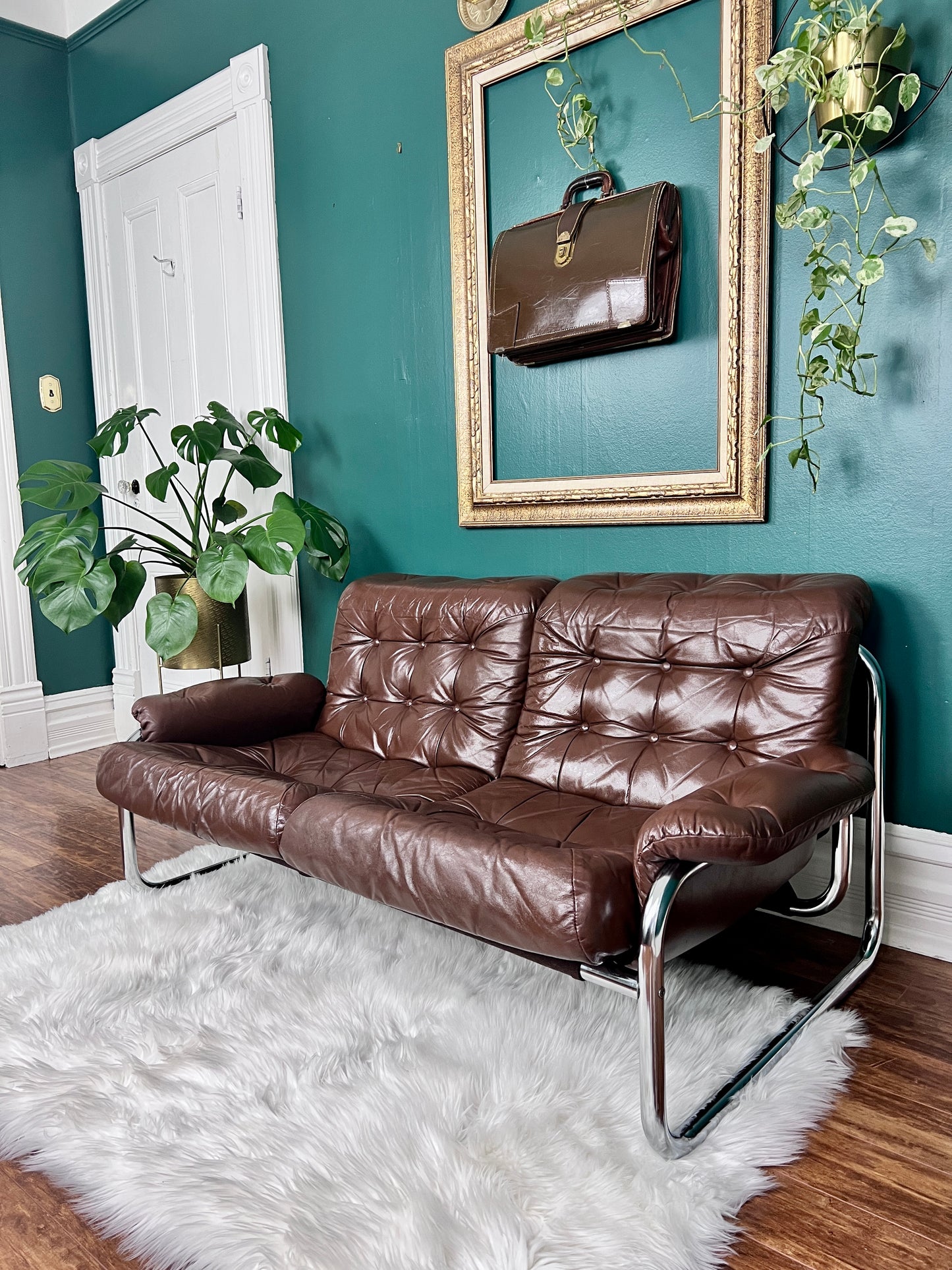 The Joakim Sofa