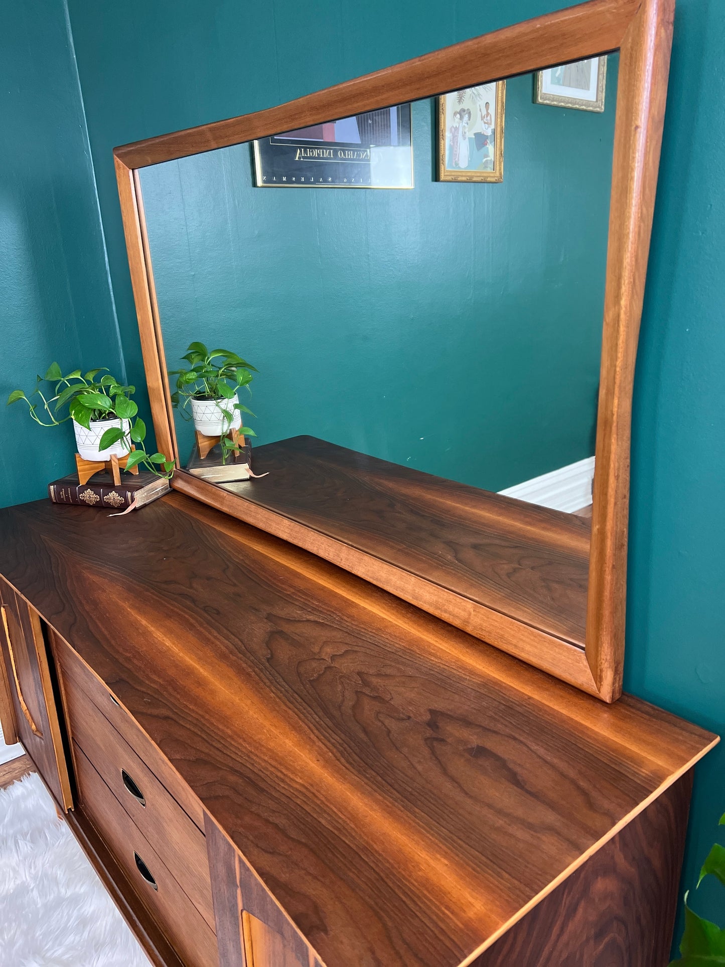 The Larsen Dresser