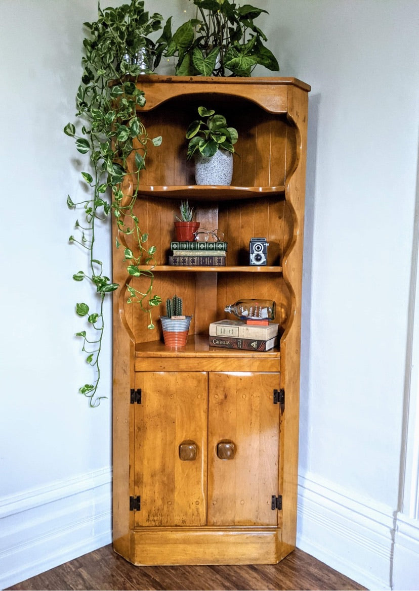 The Sea Side Shelf Cabinet