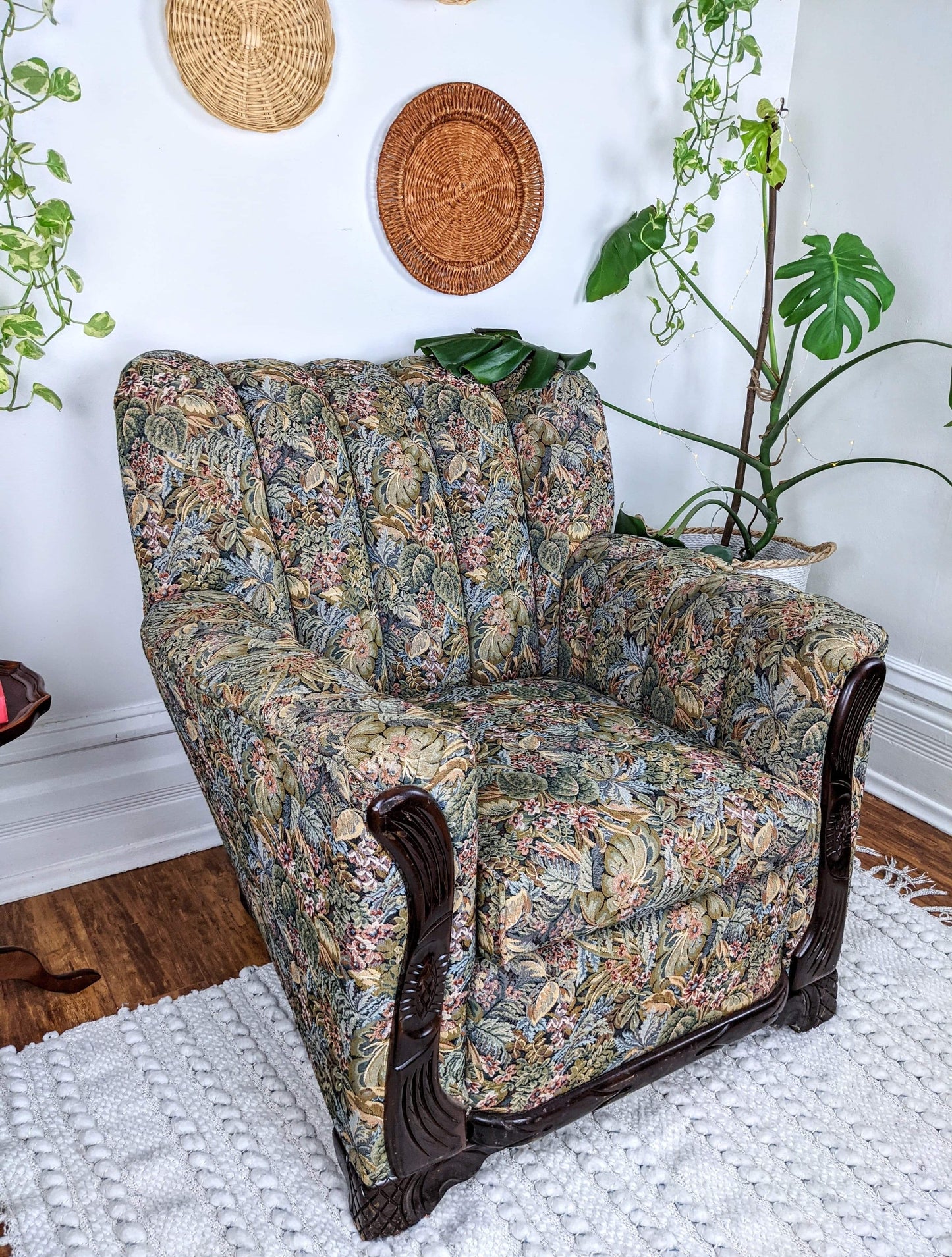 The Amazonian Armchair