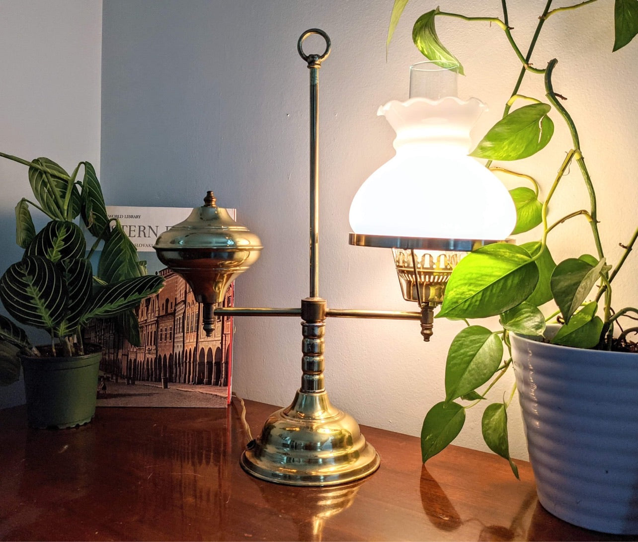 The Scales of Light Lamp