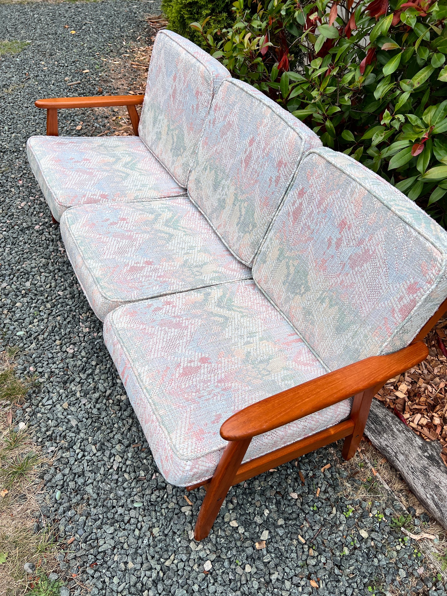 The Rasmus Teak Sofa