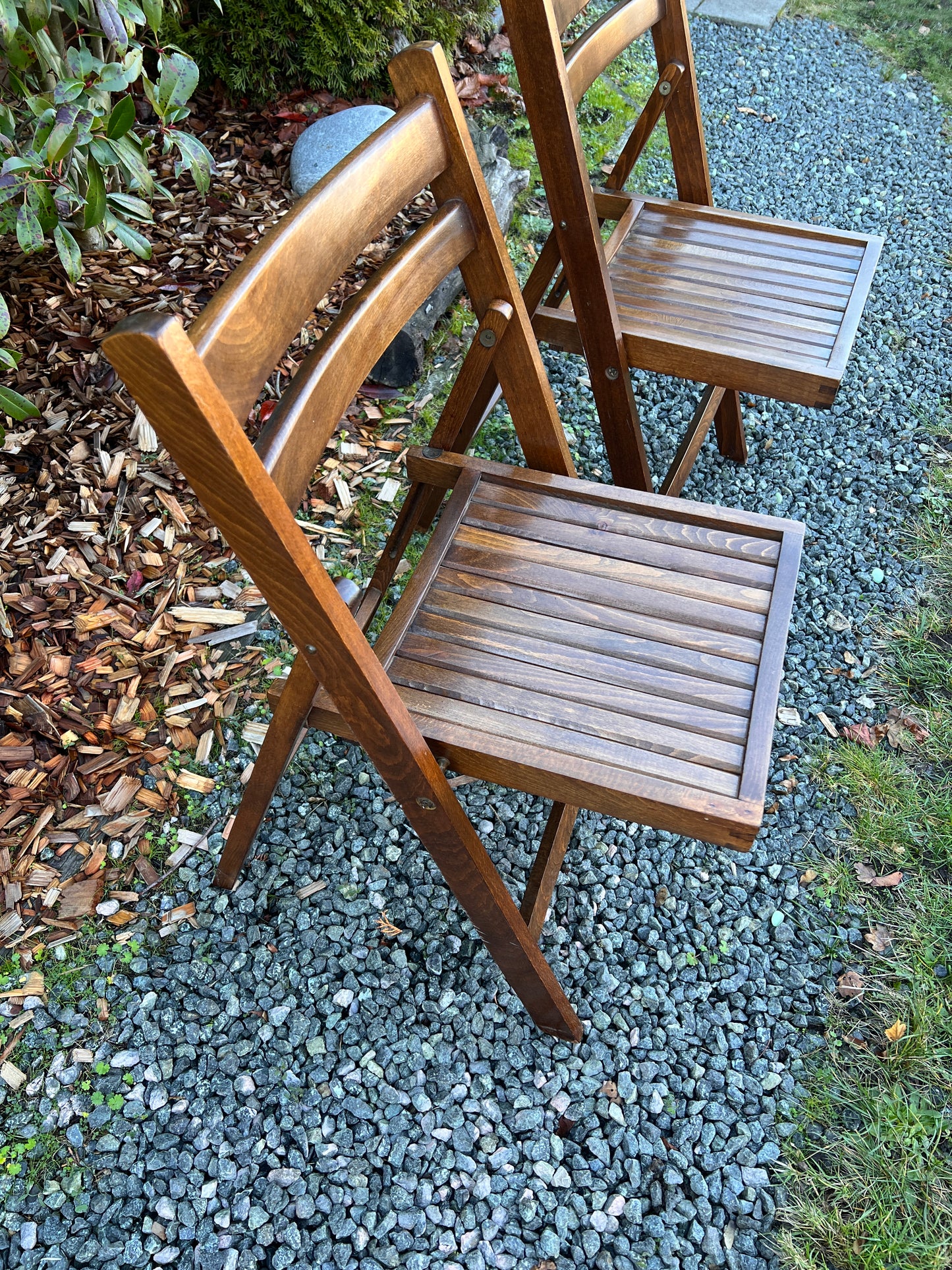 The Romania Folding Chairs