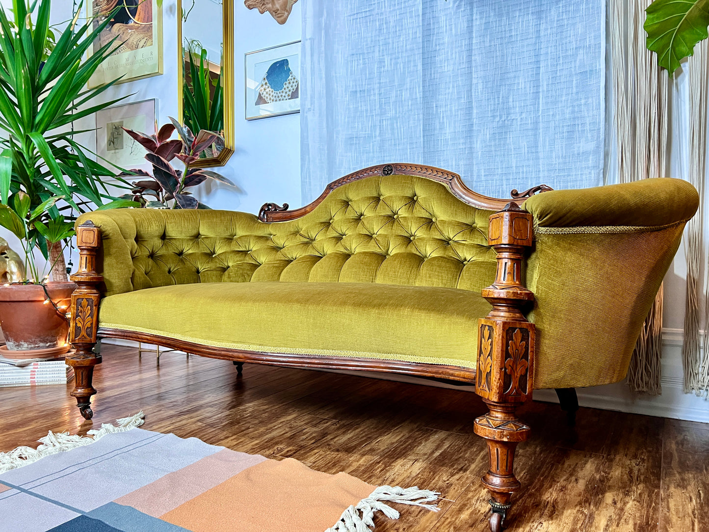 The Alessio Sofa