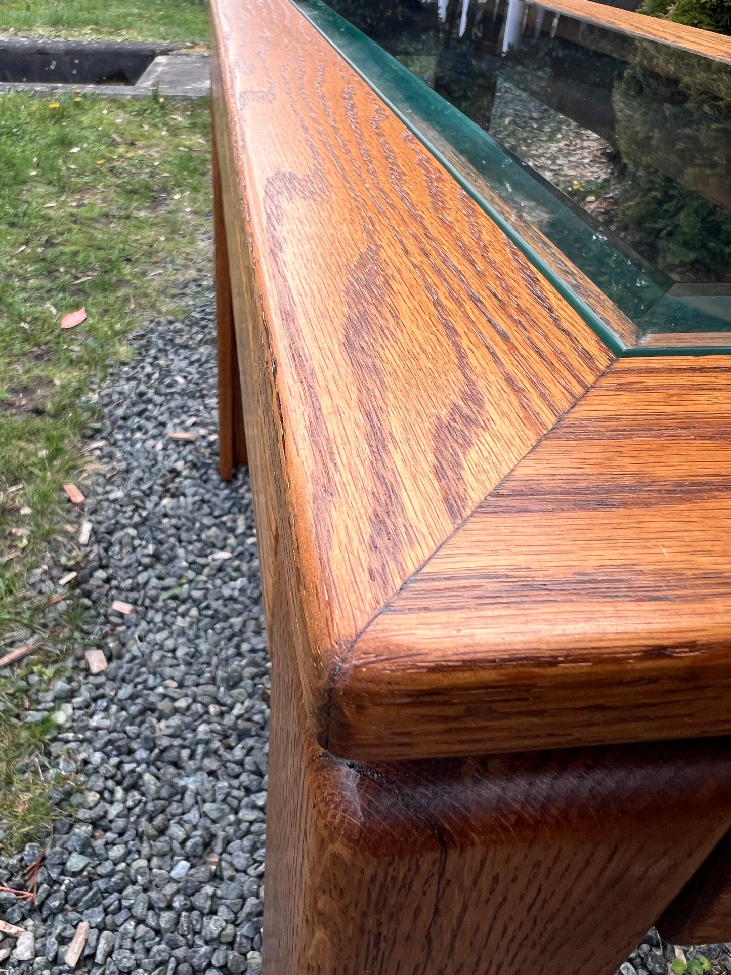 The Mable Oak Table
