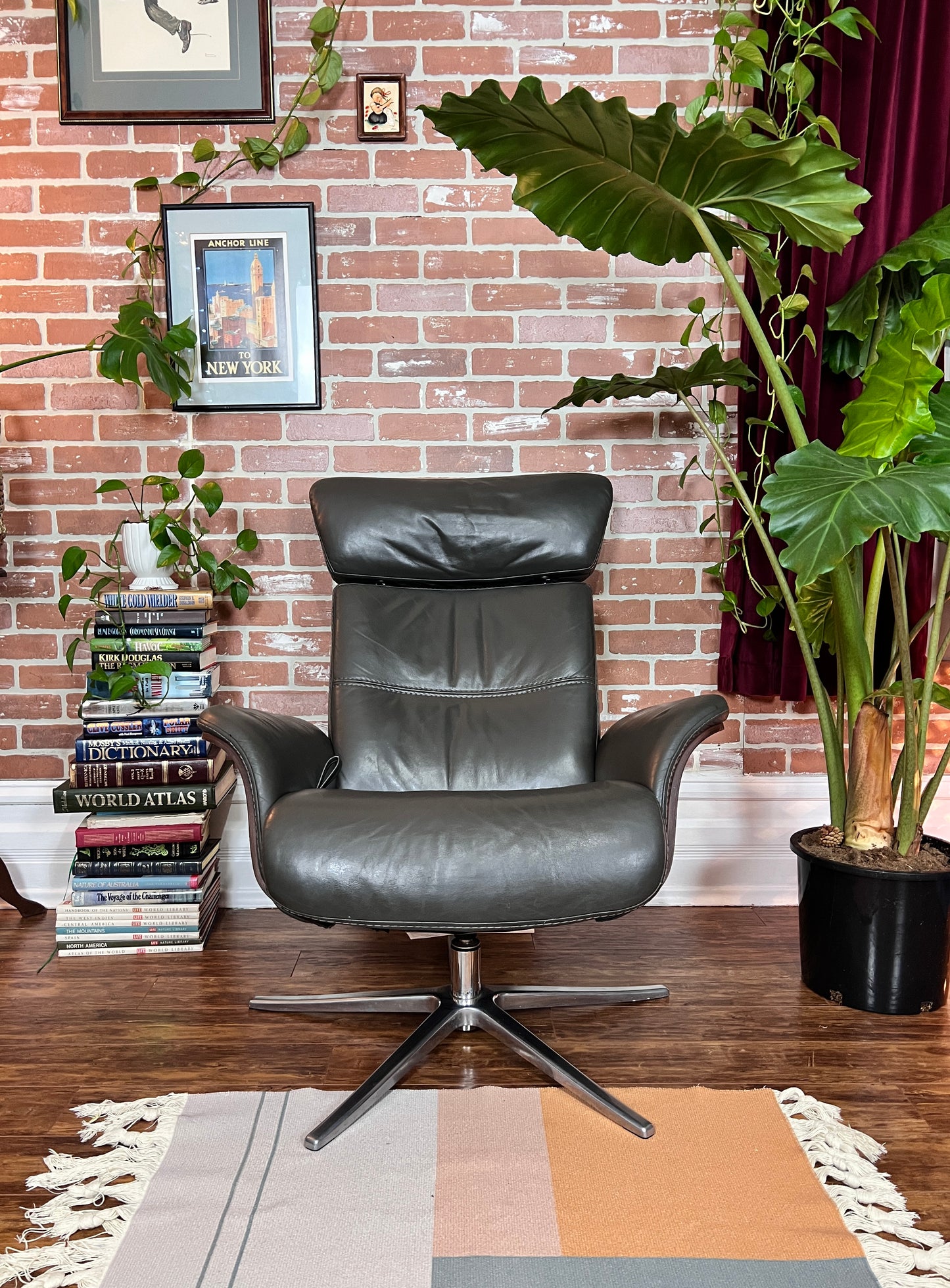 Ekornes Comfort Space Recliner & Ottoman