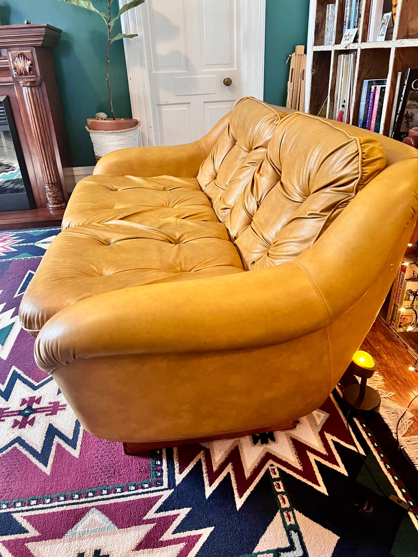 The Overman Pod Loveseat