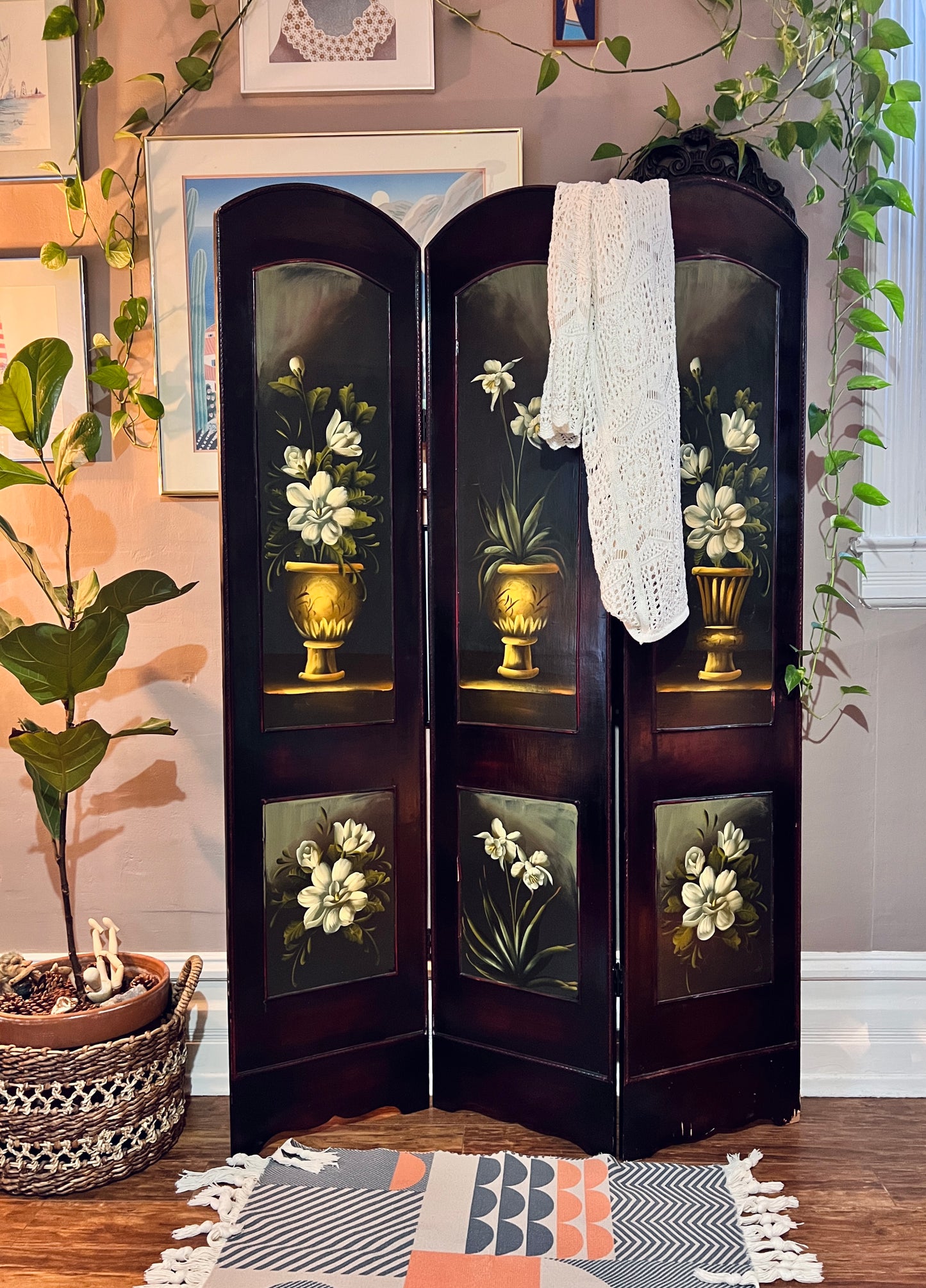 The Ophelia Privacy Screen
