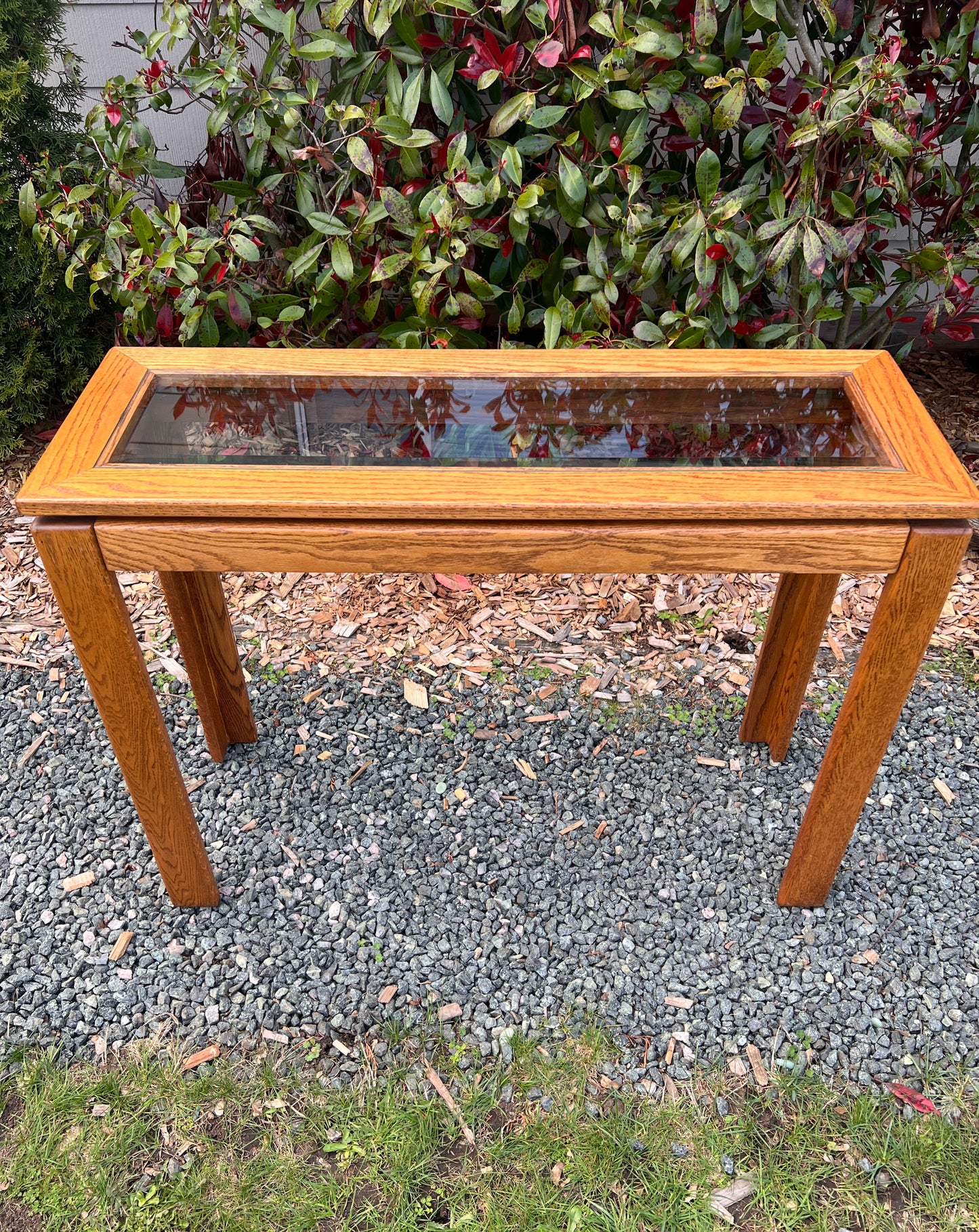 The Mable Oak Table