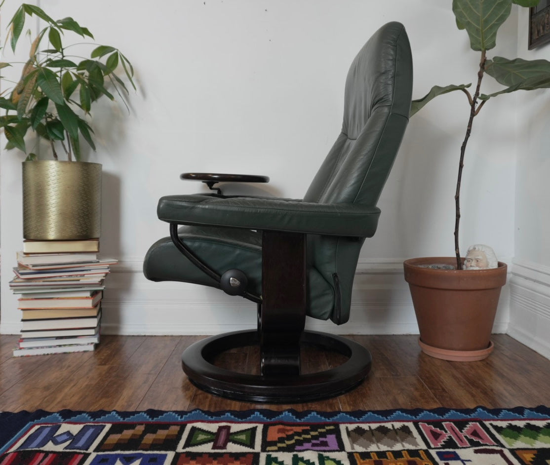 Ekornes Stressless Green Leather Recliner & Ottoman