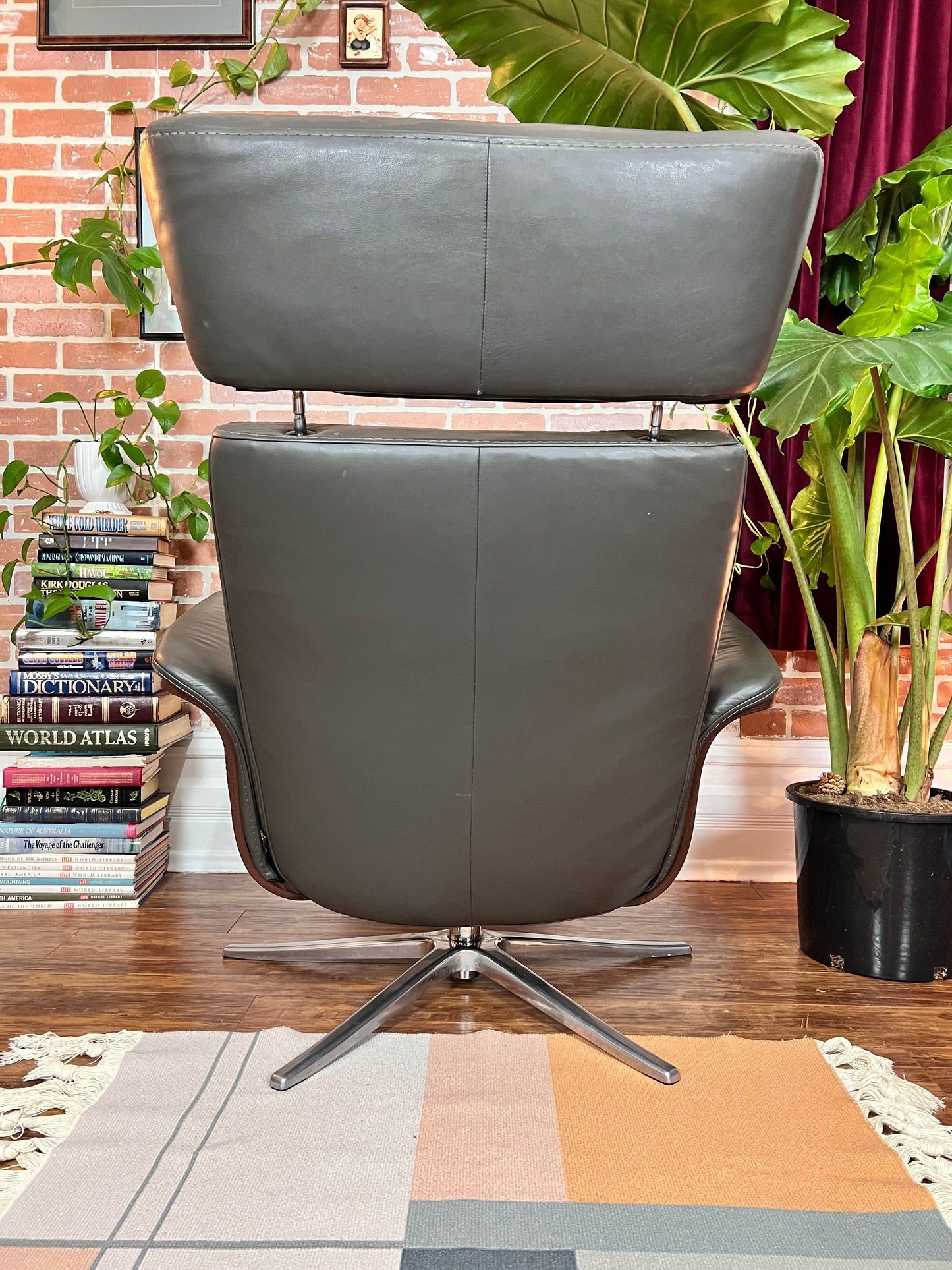 Ekornes Comfort Space Recliner & Ottoman