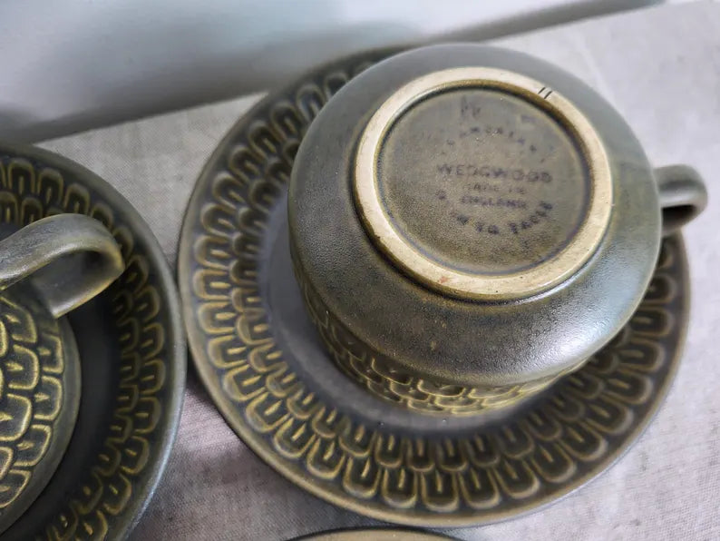 Vintage MCM Wedgwood Stoneware Cups & Saucers