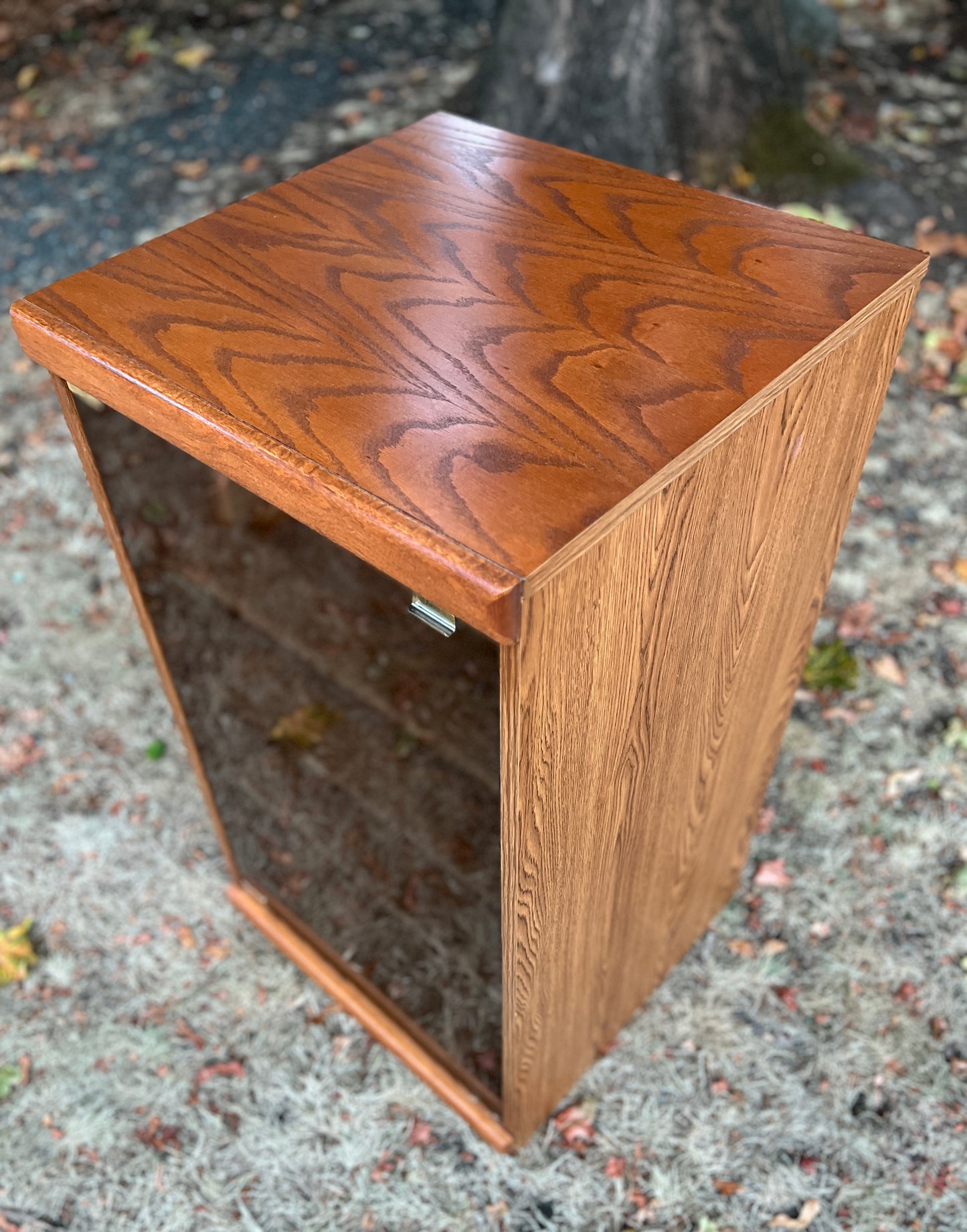 The Oakland Cabinet