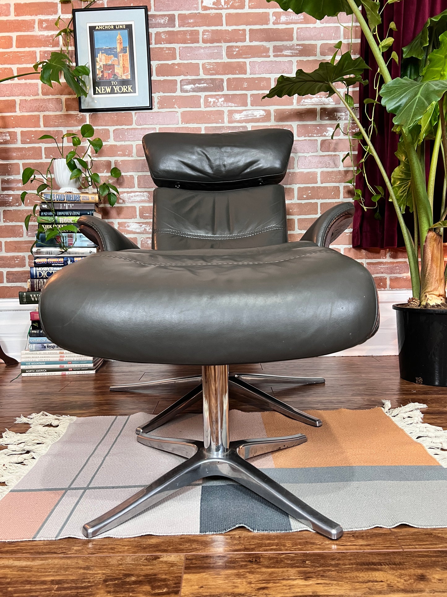 Ekornes Comfort Space Recliner & Ottoman