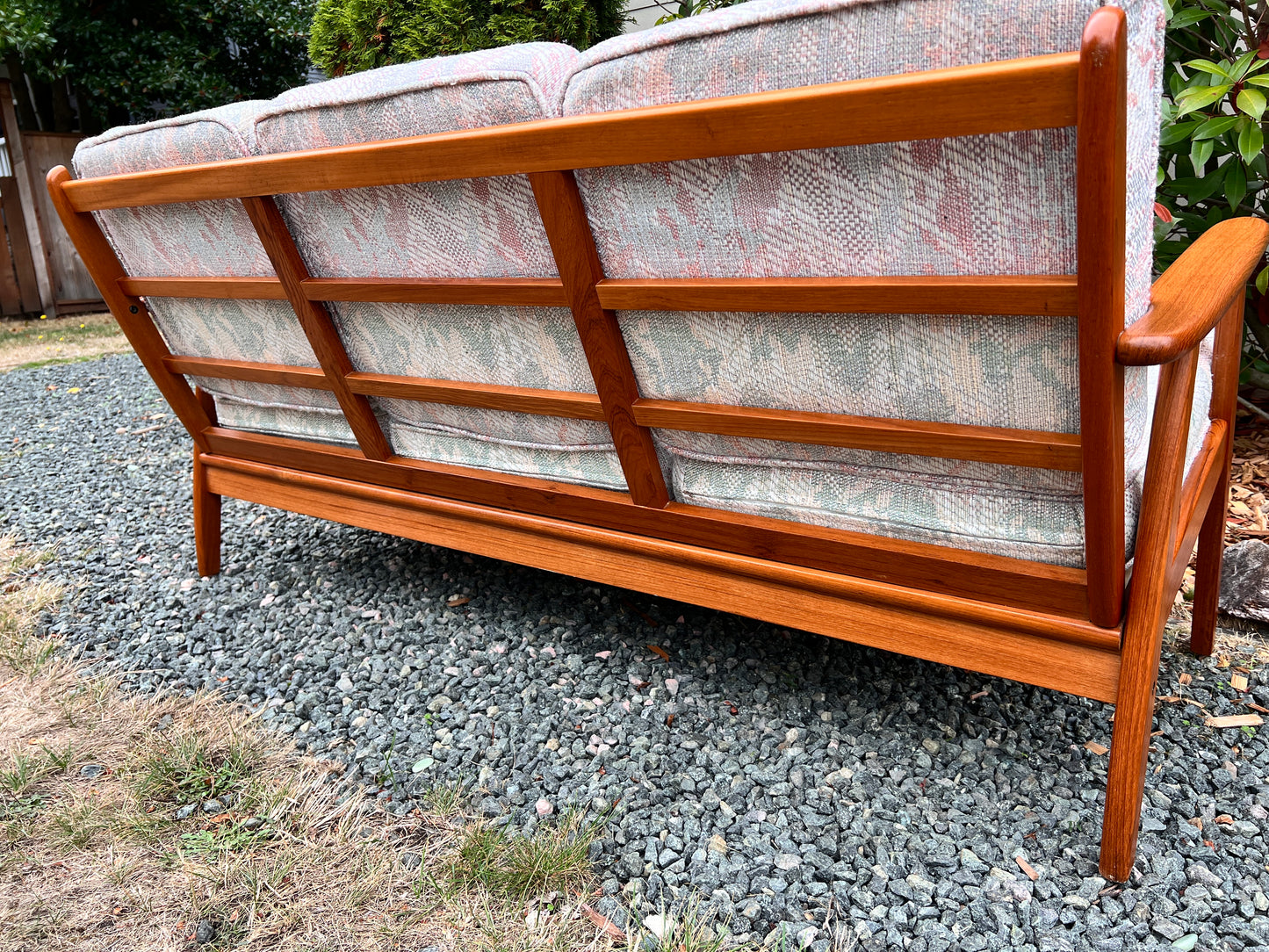 The Rasmus Teak Sofa