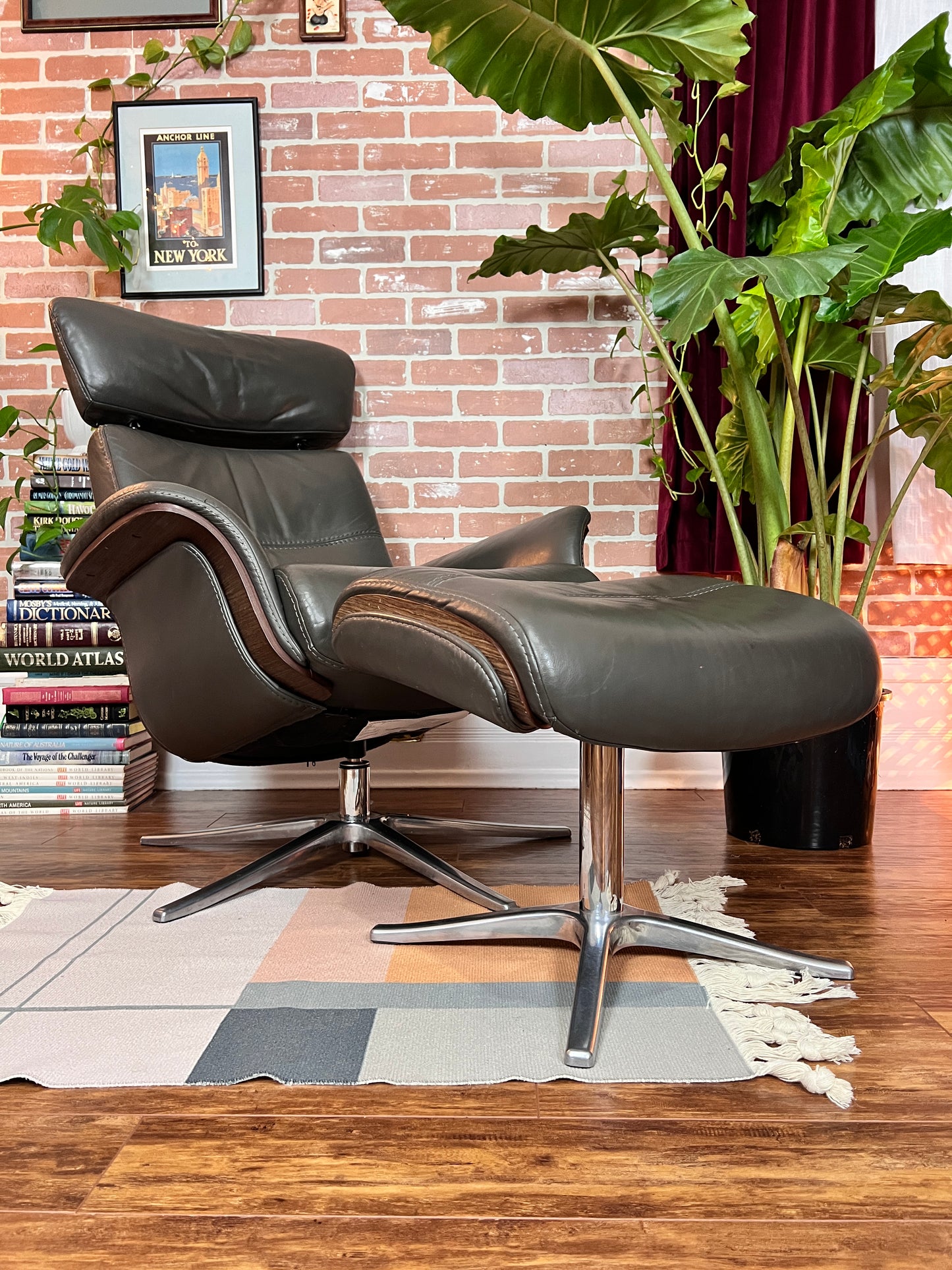 Ekornes Comfort Space Recliner & Ottoman