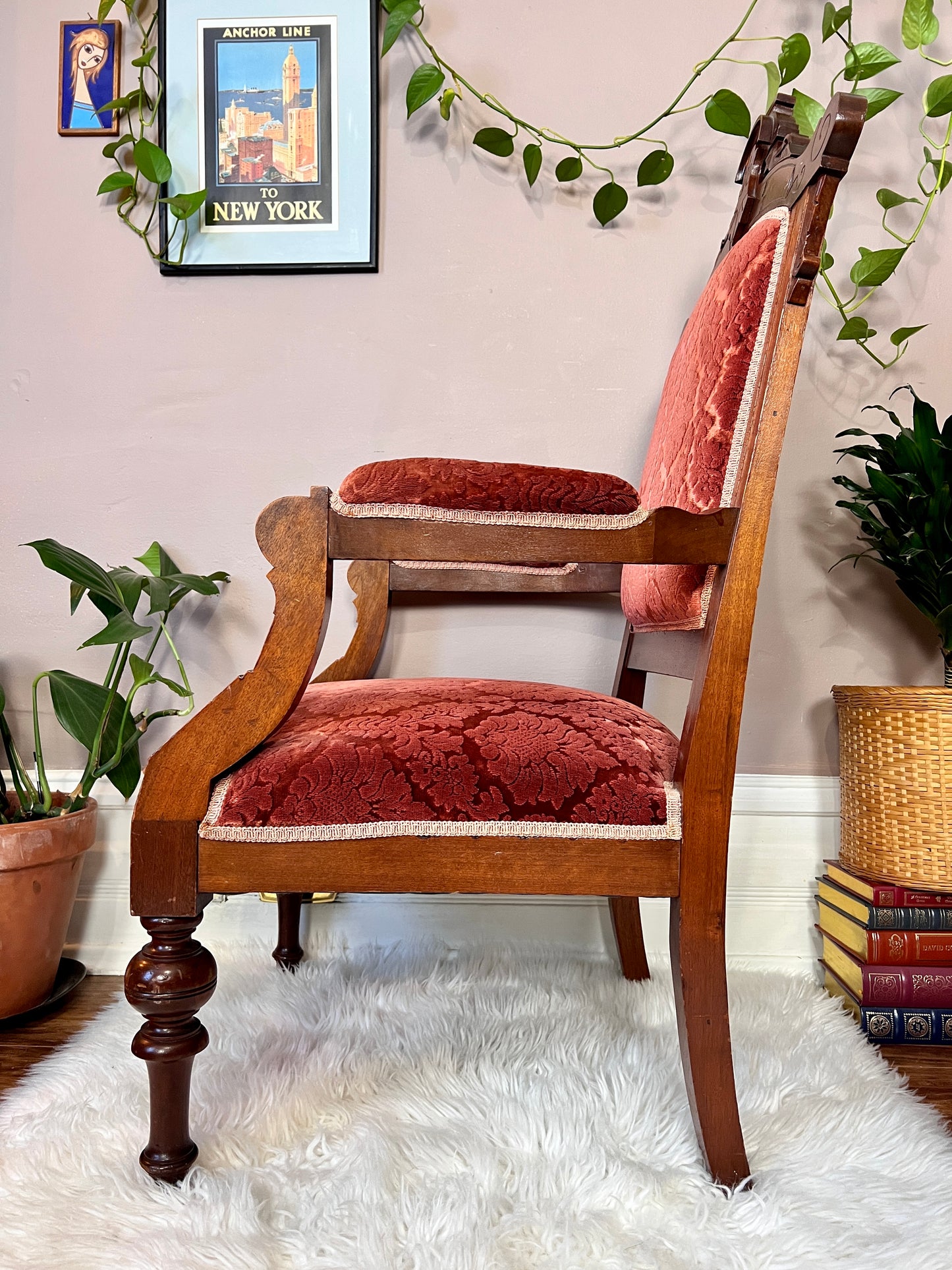 The Contessa Throne Chair