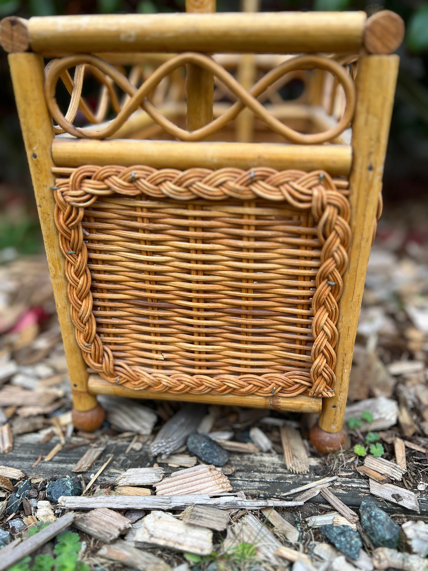 Funky Wicker Magazine/Vinyl Basket