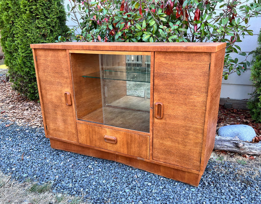 The Kinslo Bar Cabinet