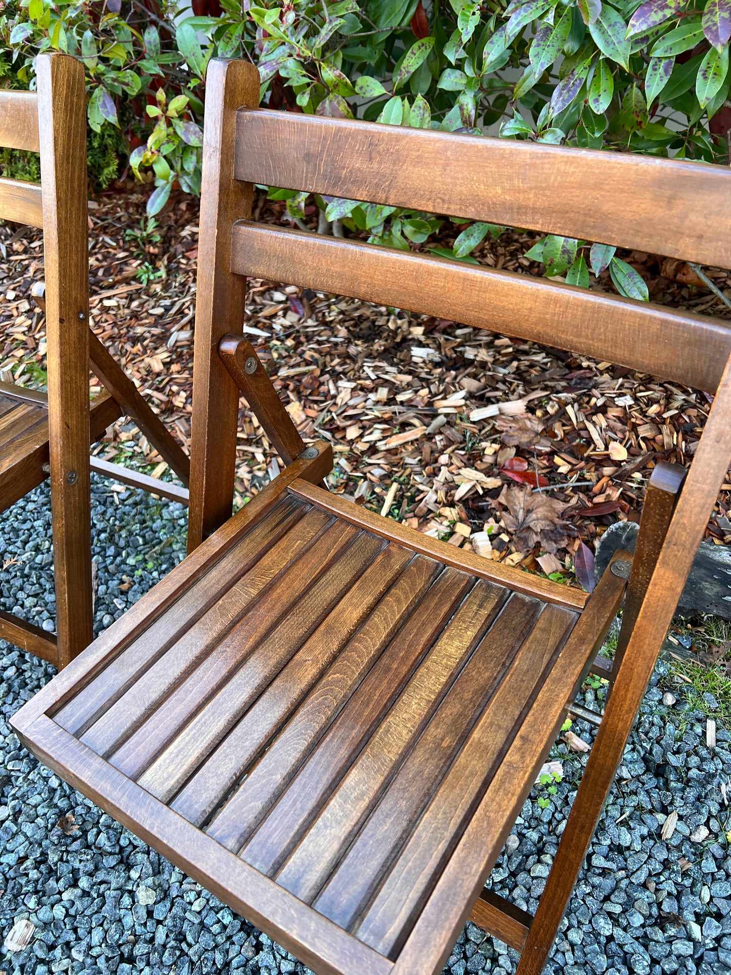 The Romania Folding Chairs