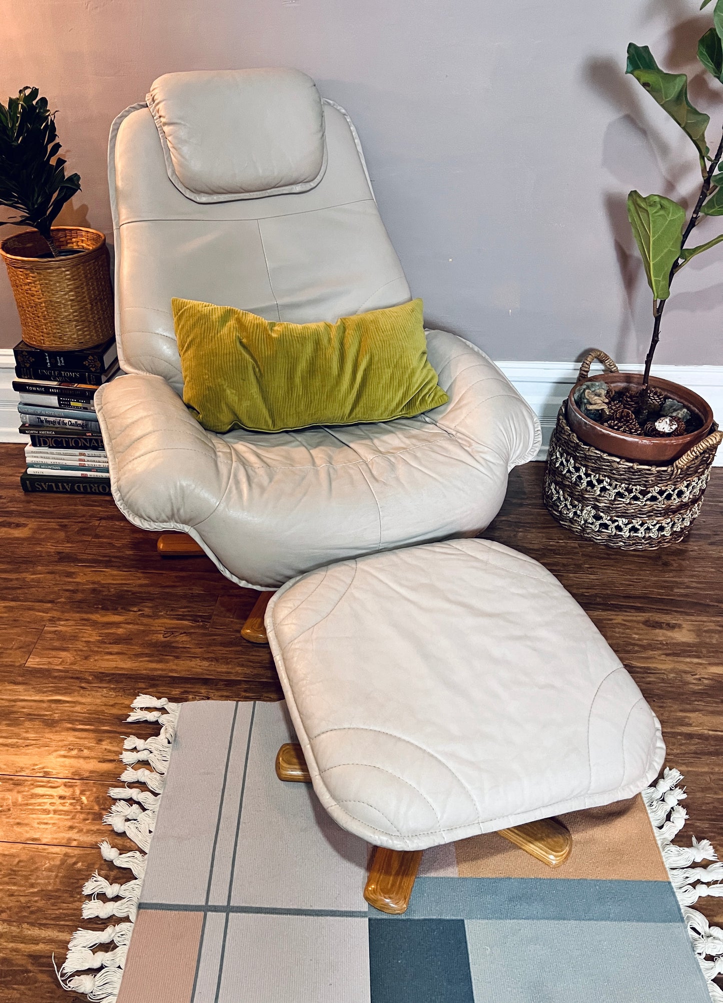 The Kaffe Recliner & Ottoman