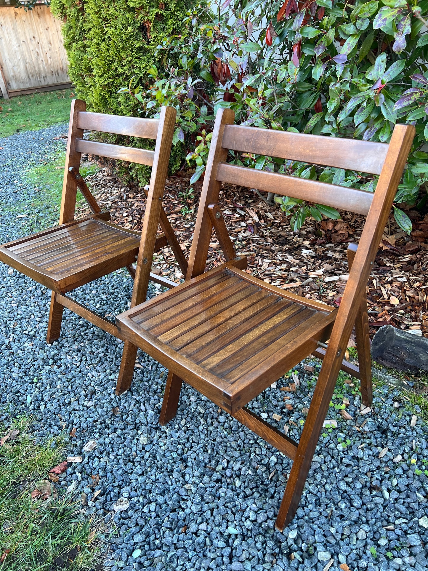The Romania Folding Chairs