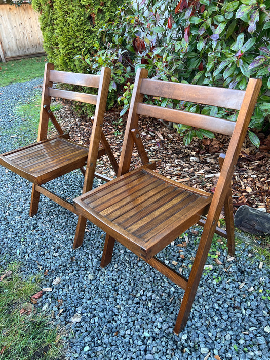 The Romania Folding Chairs
