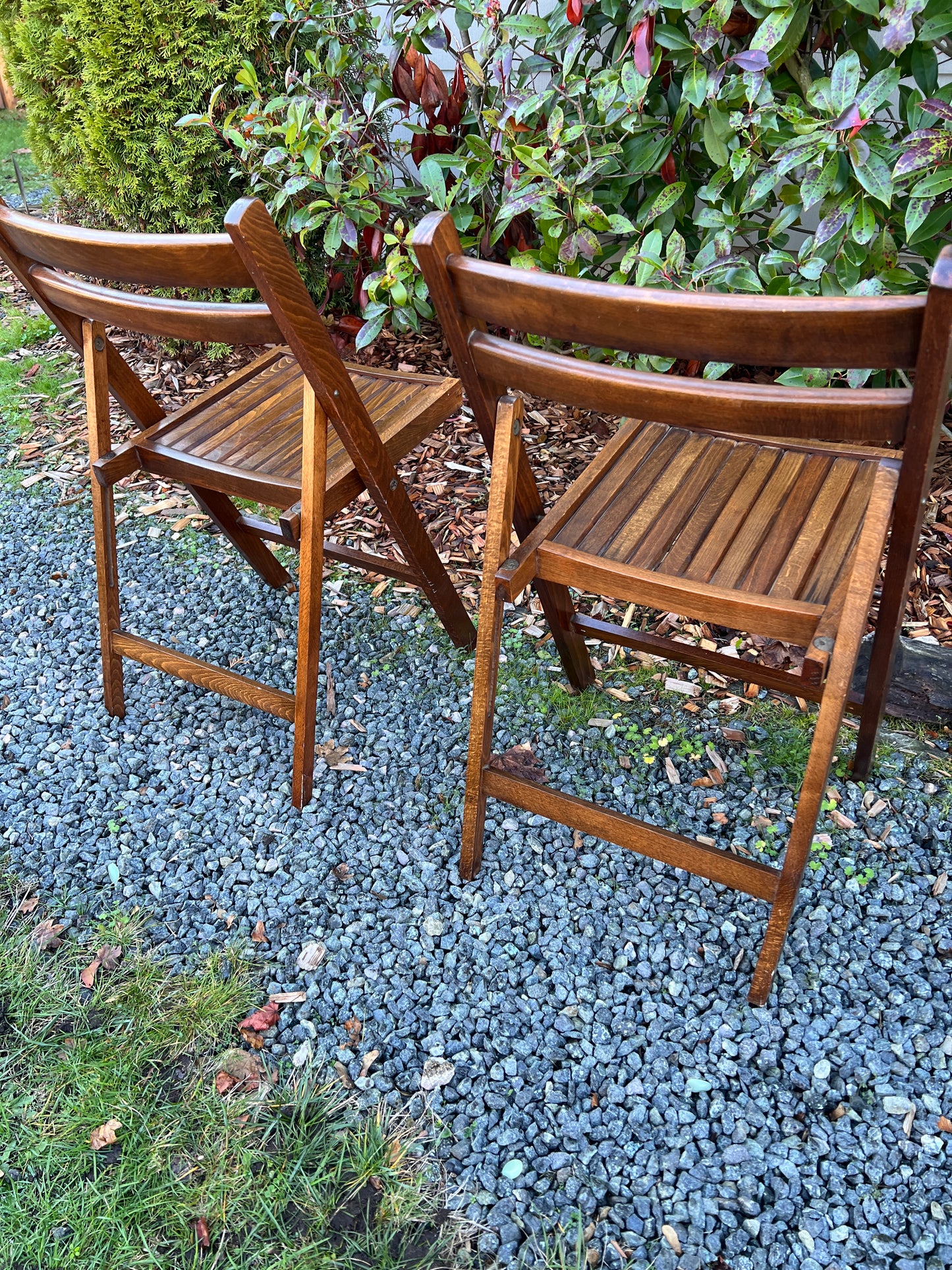 The Romania Folding Chairs