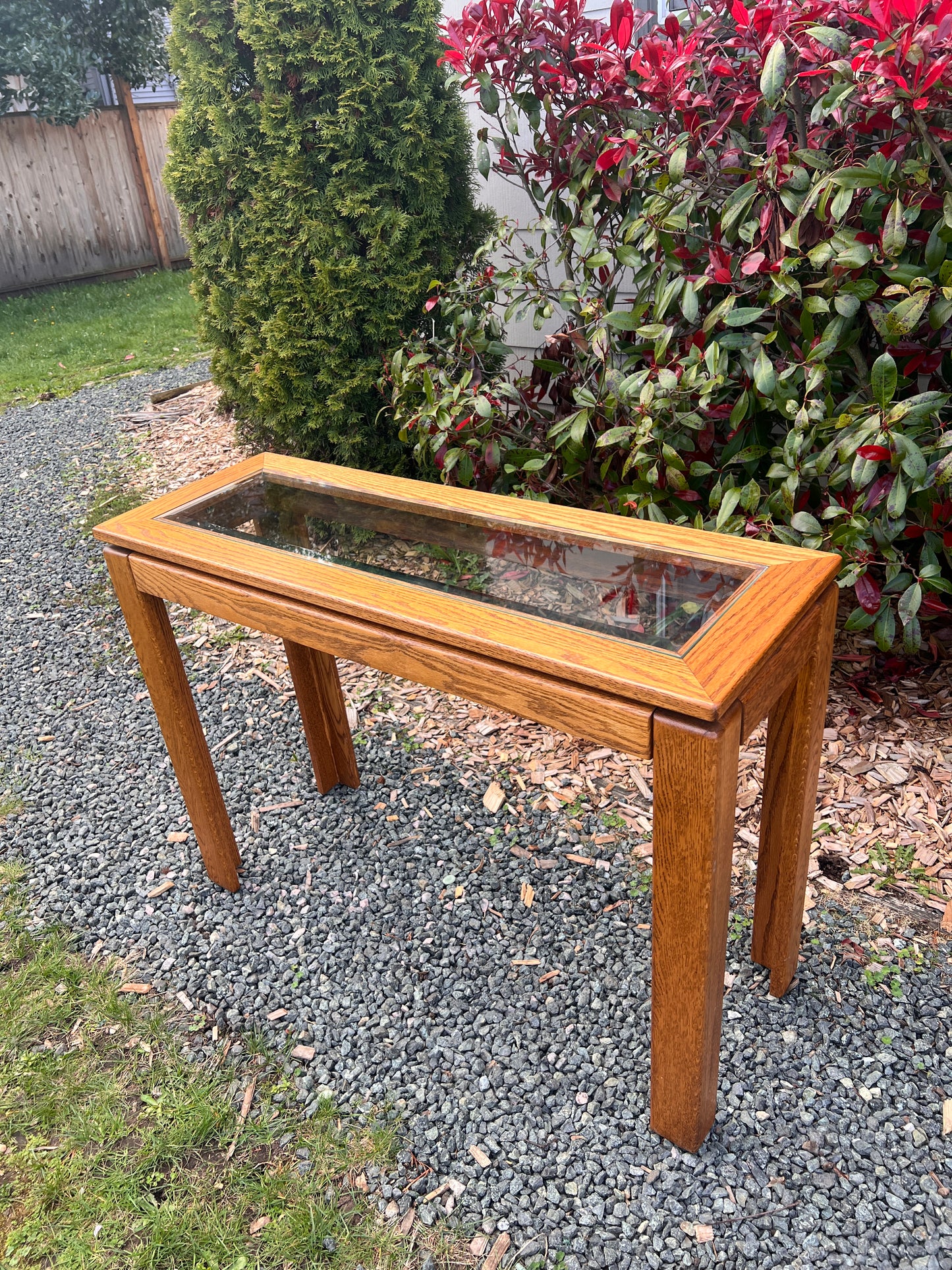 The Mable Oak Table