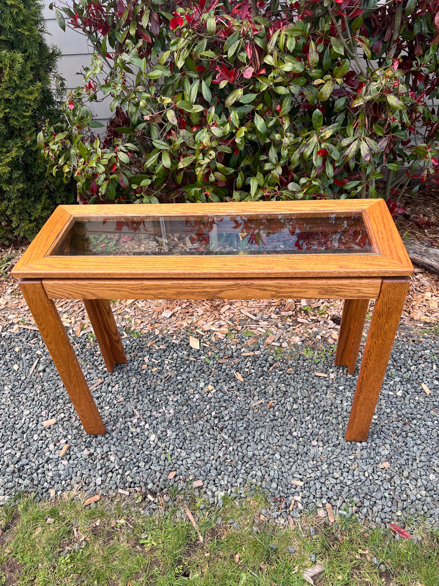 The Mable Oak Table