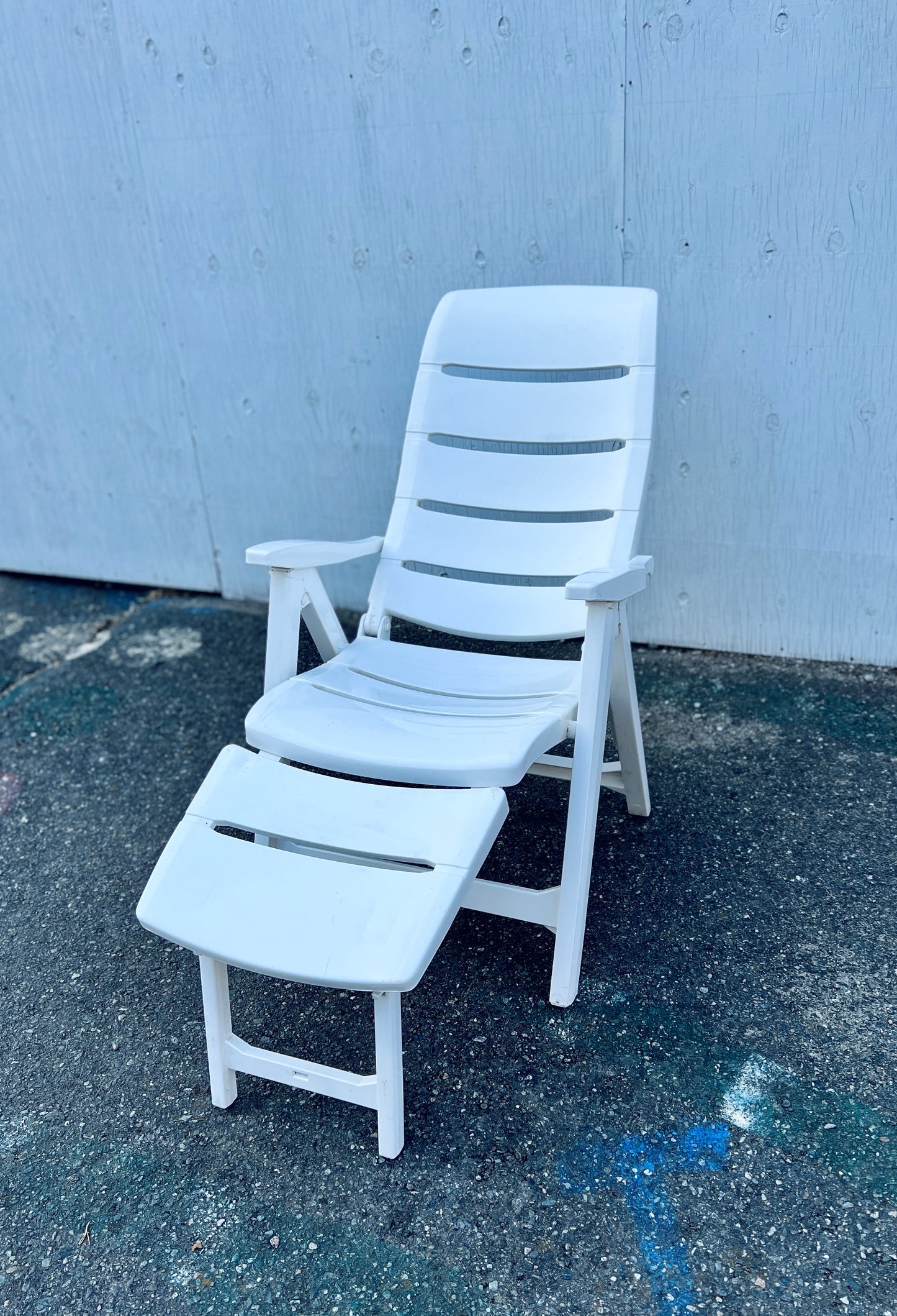 The Paloma Chaise Lounge
