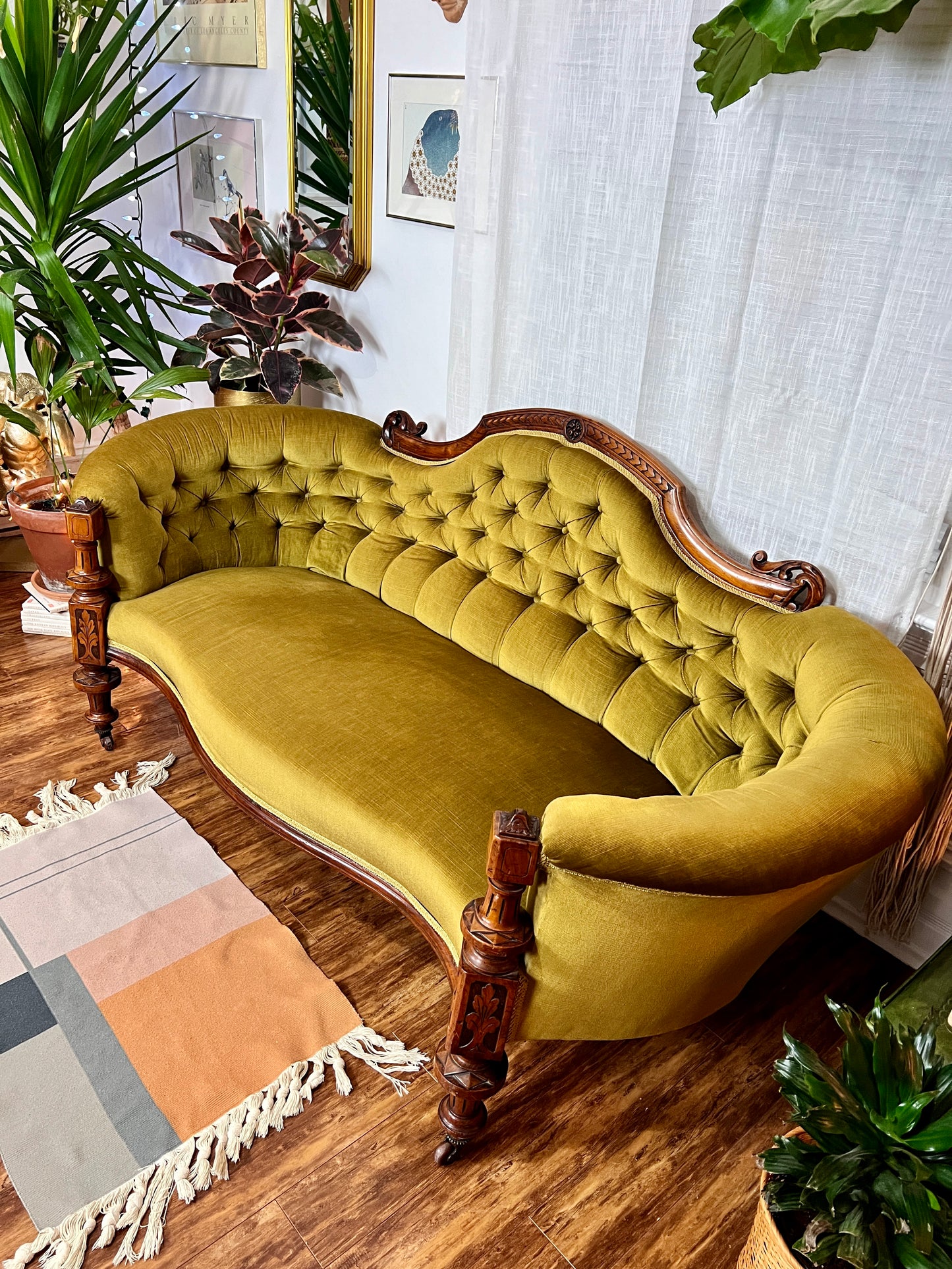 The Alessio Sofa