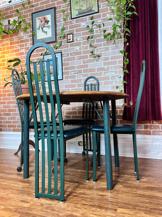 The Amisco Dining Set