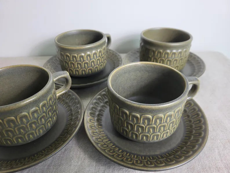 Vintage MCM Wedgwood Stoneware Cups & Saucers