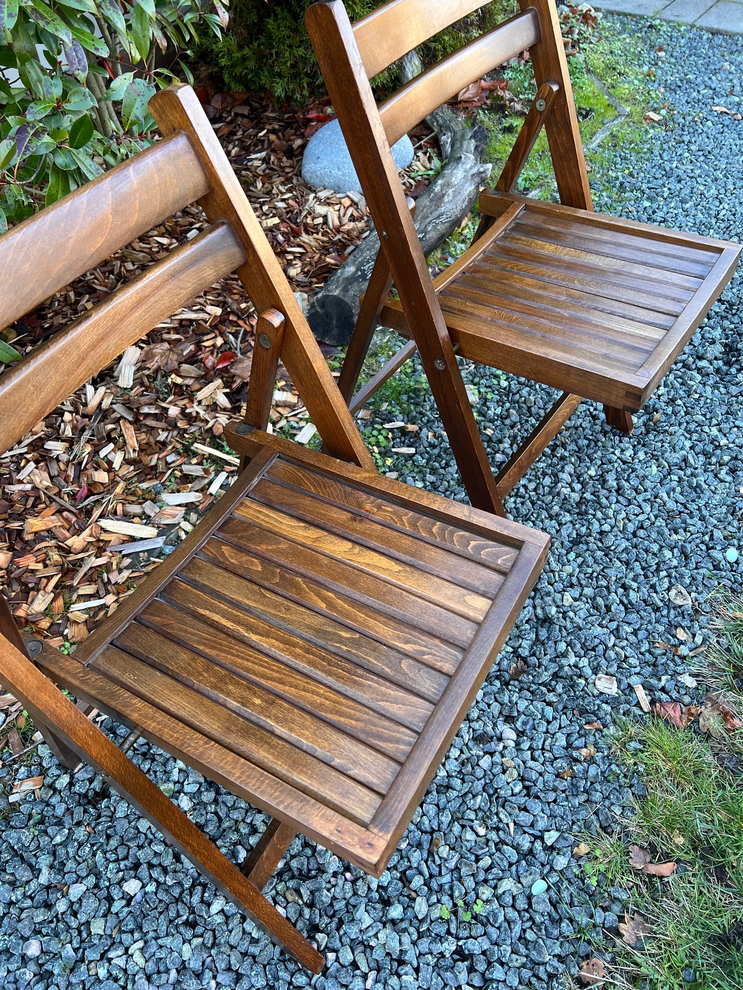 The Romania Folding Chairs