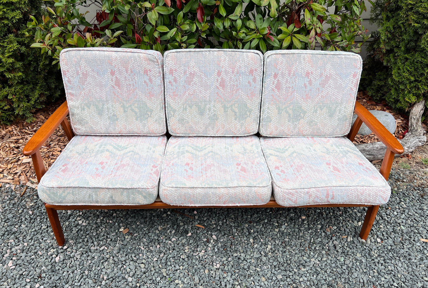 The Rasmus Teak Sofa