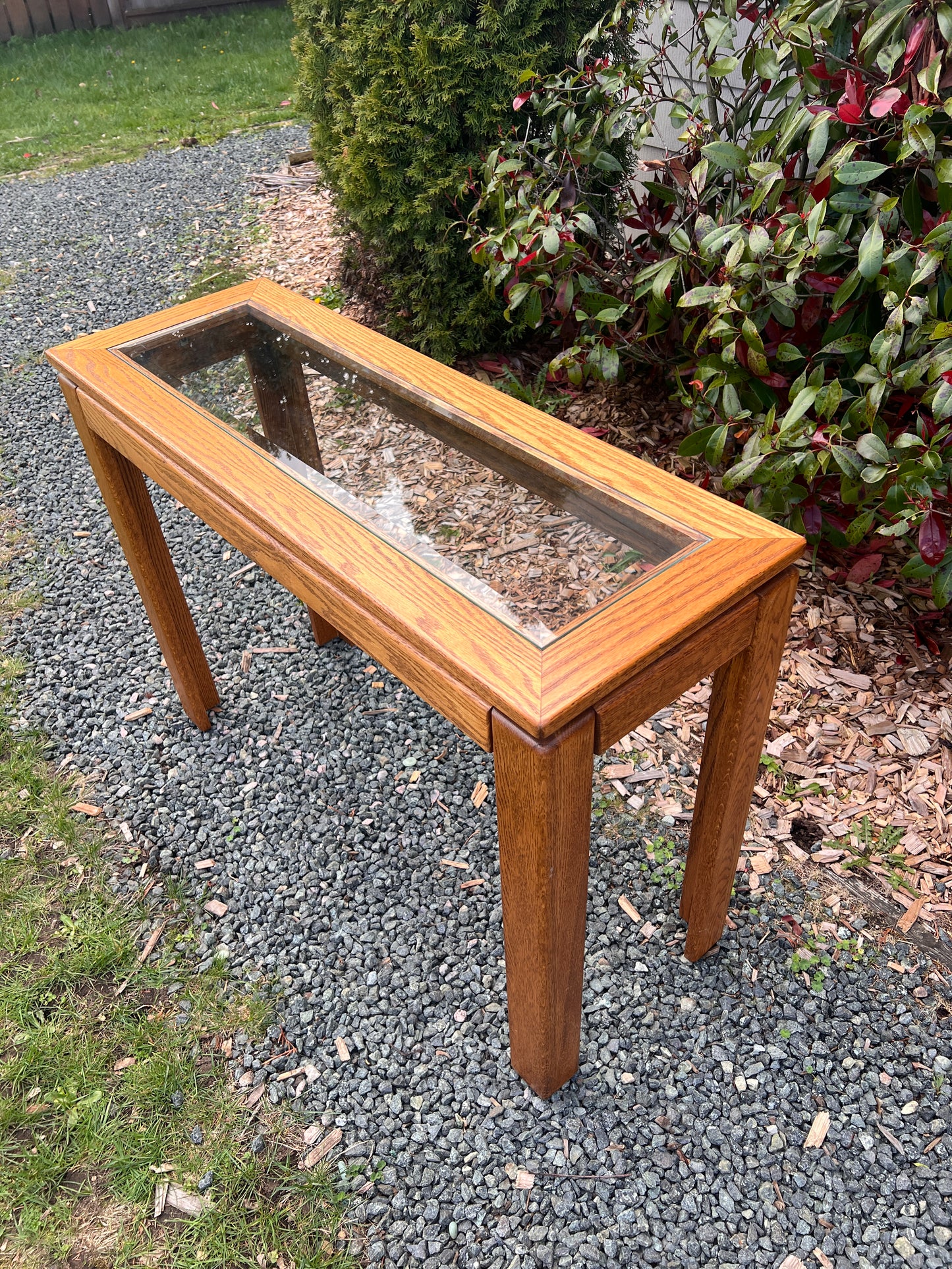 The Mable Oak Table