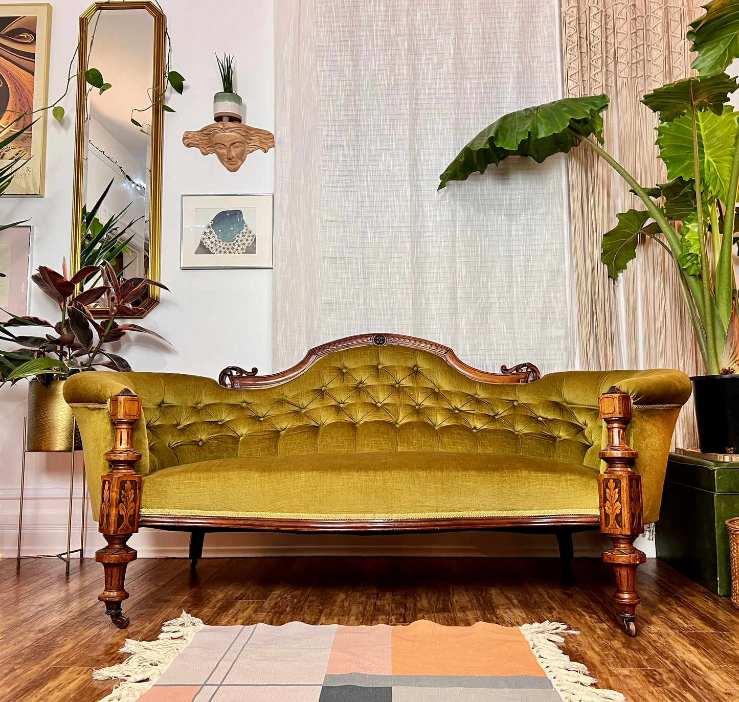 The Alessio Sofa