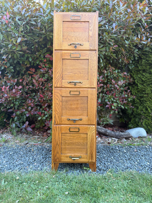 Antique 1900s Quarter Sawn Oak Filing Cabinet