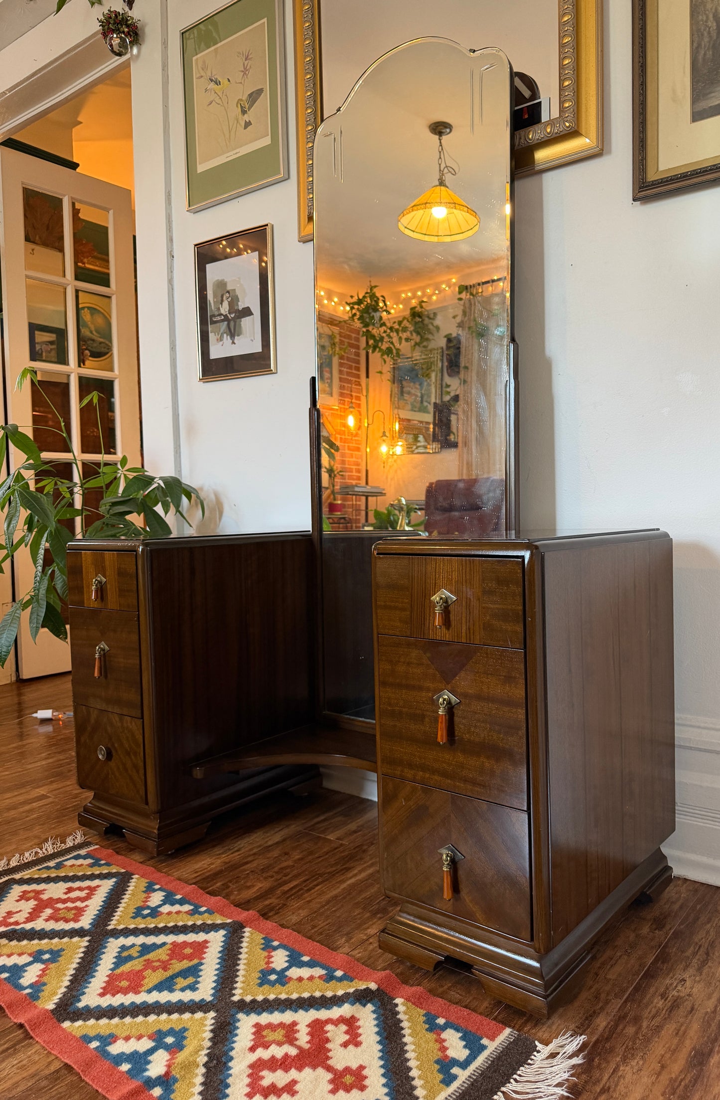 Vintage Art Deco Vanity Dresser & Bench