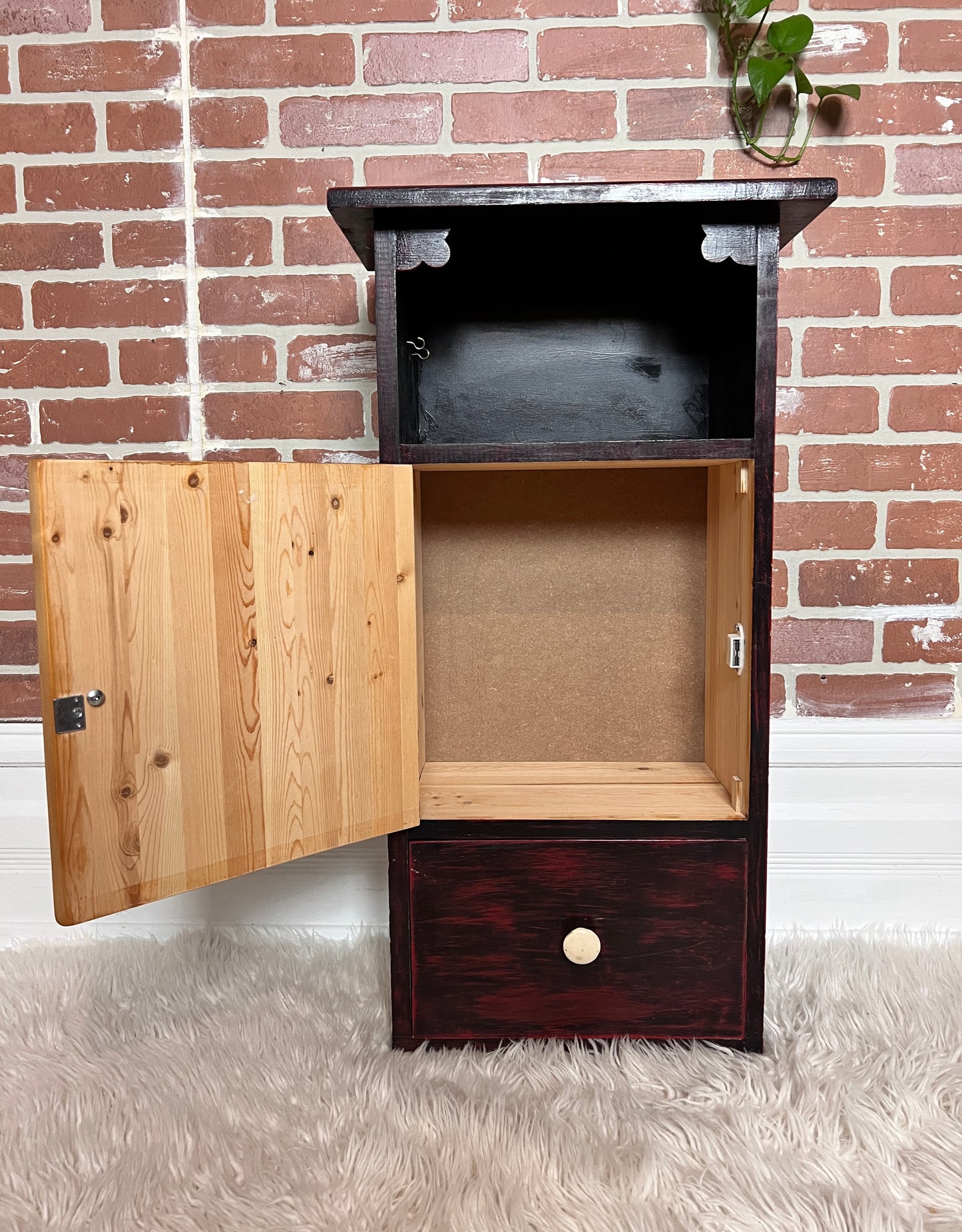 The Preening Goose Cabinet