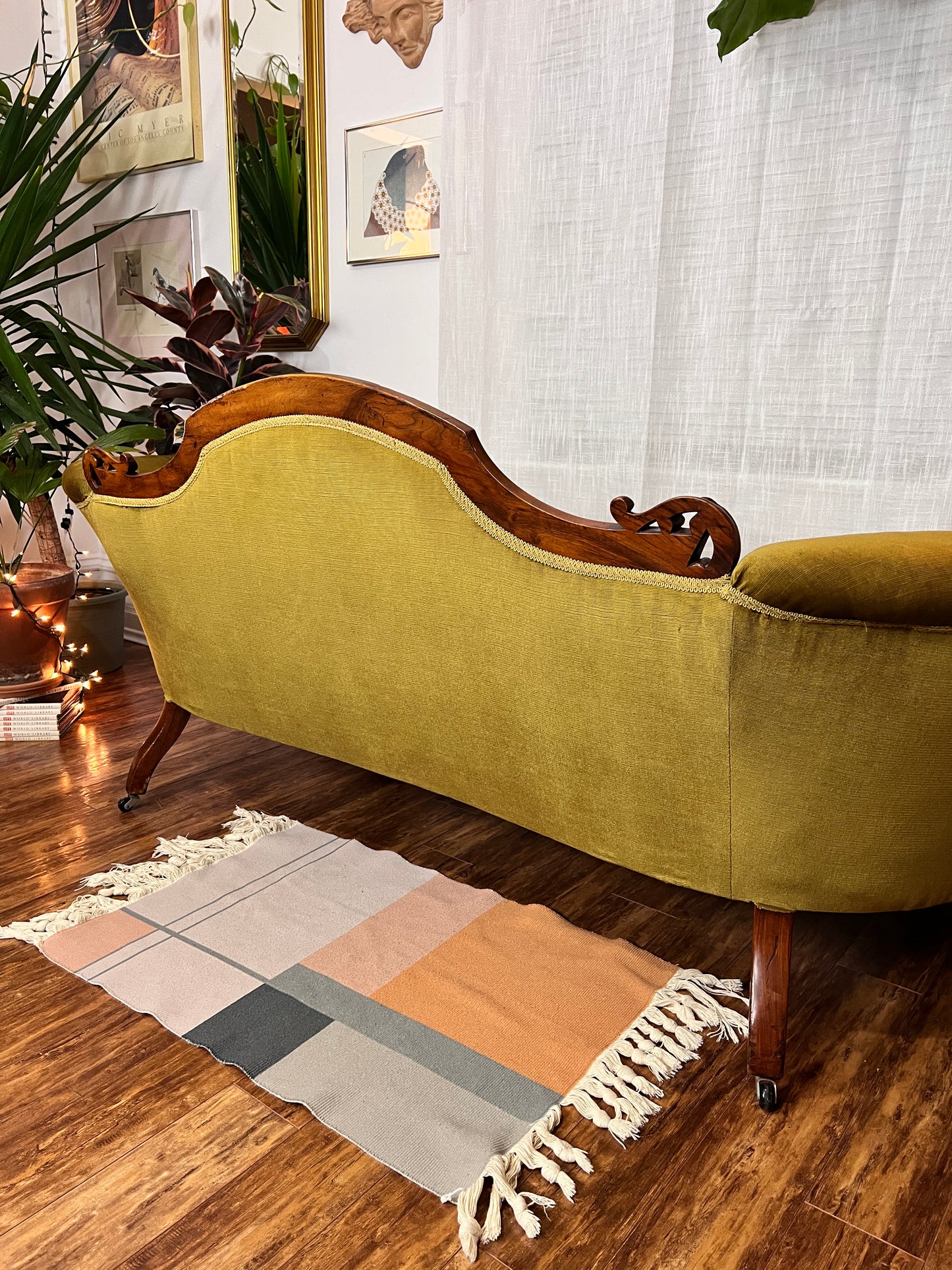 The Alessio Sofa